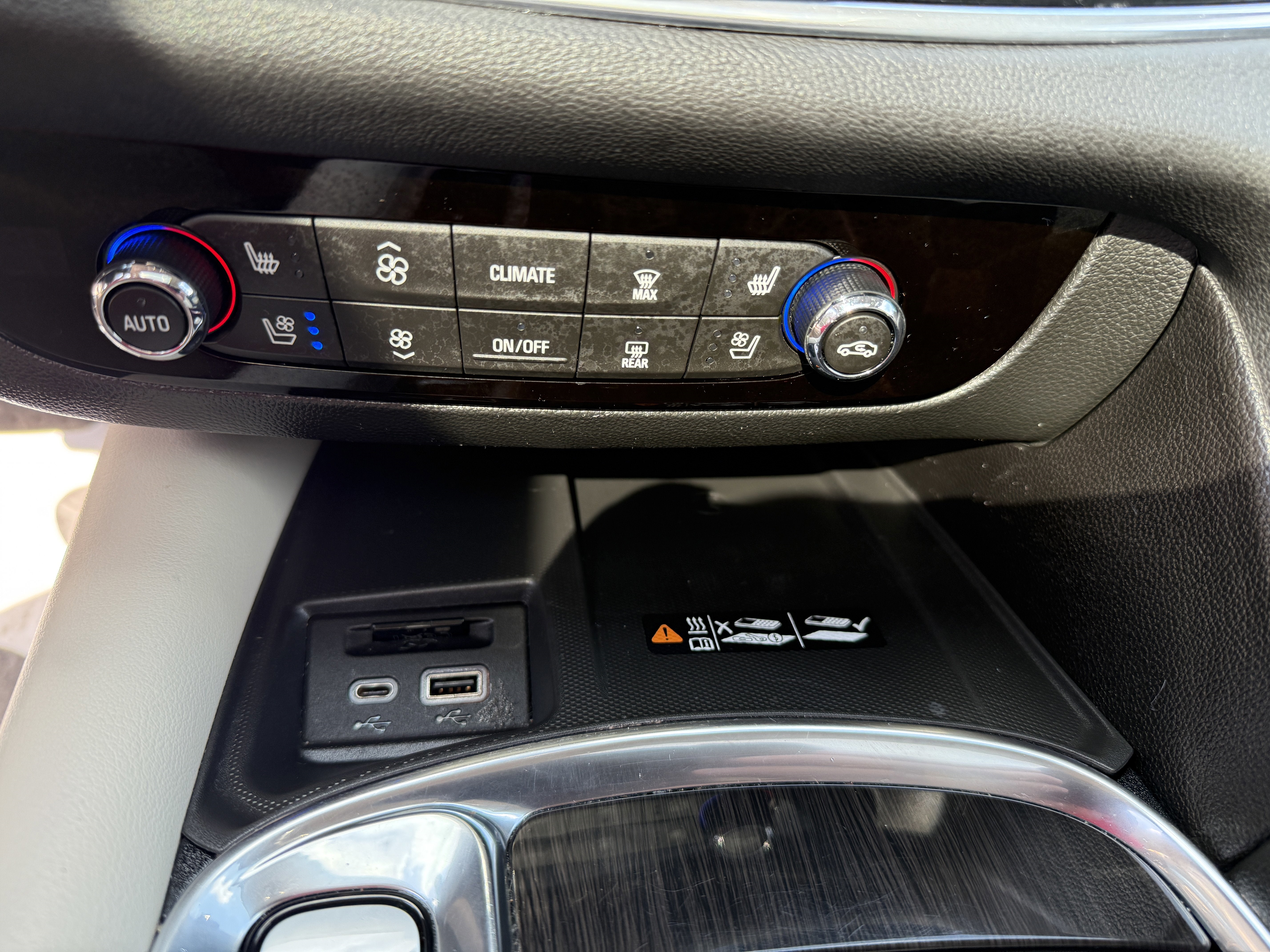 2023 Buick Enclave Premium