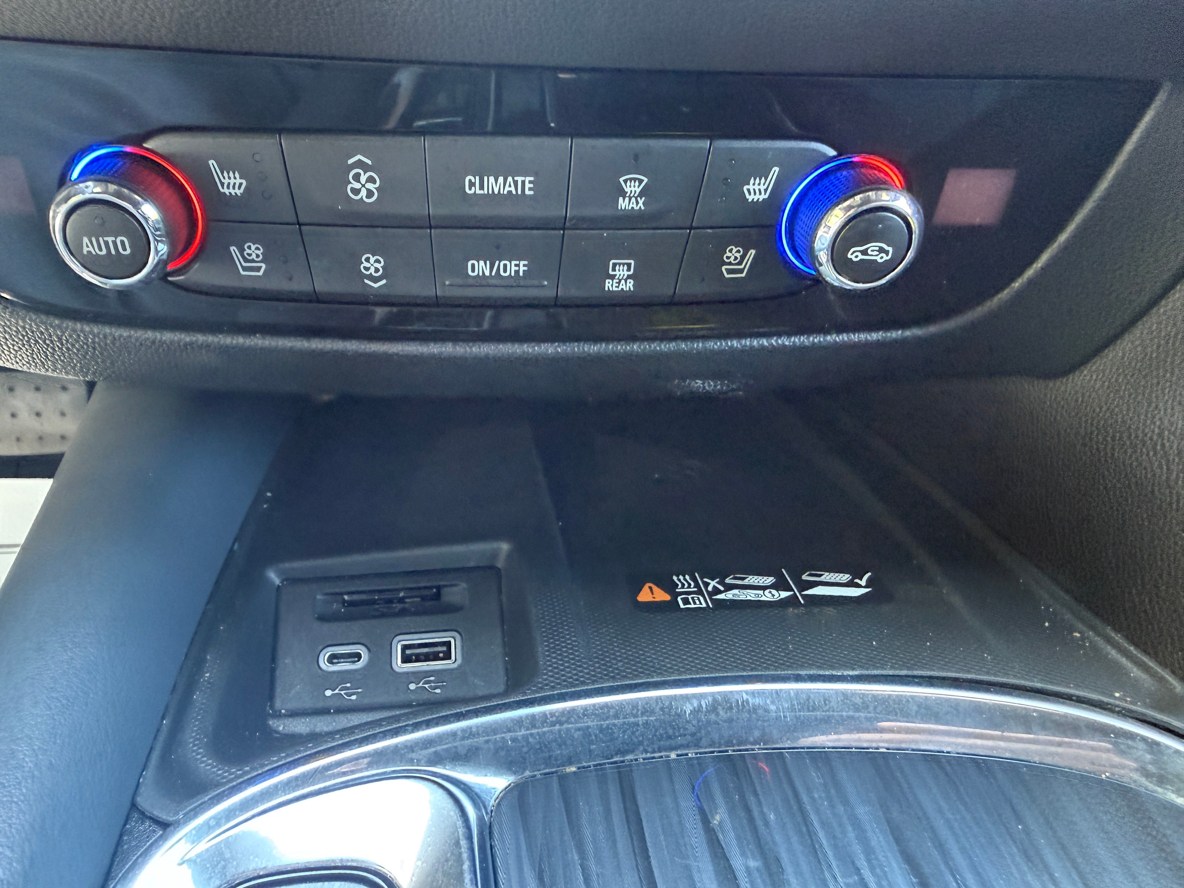 2023 Buick Enclave Premium