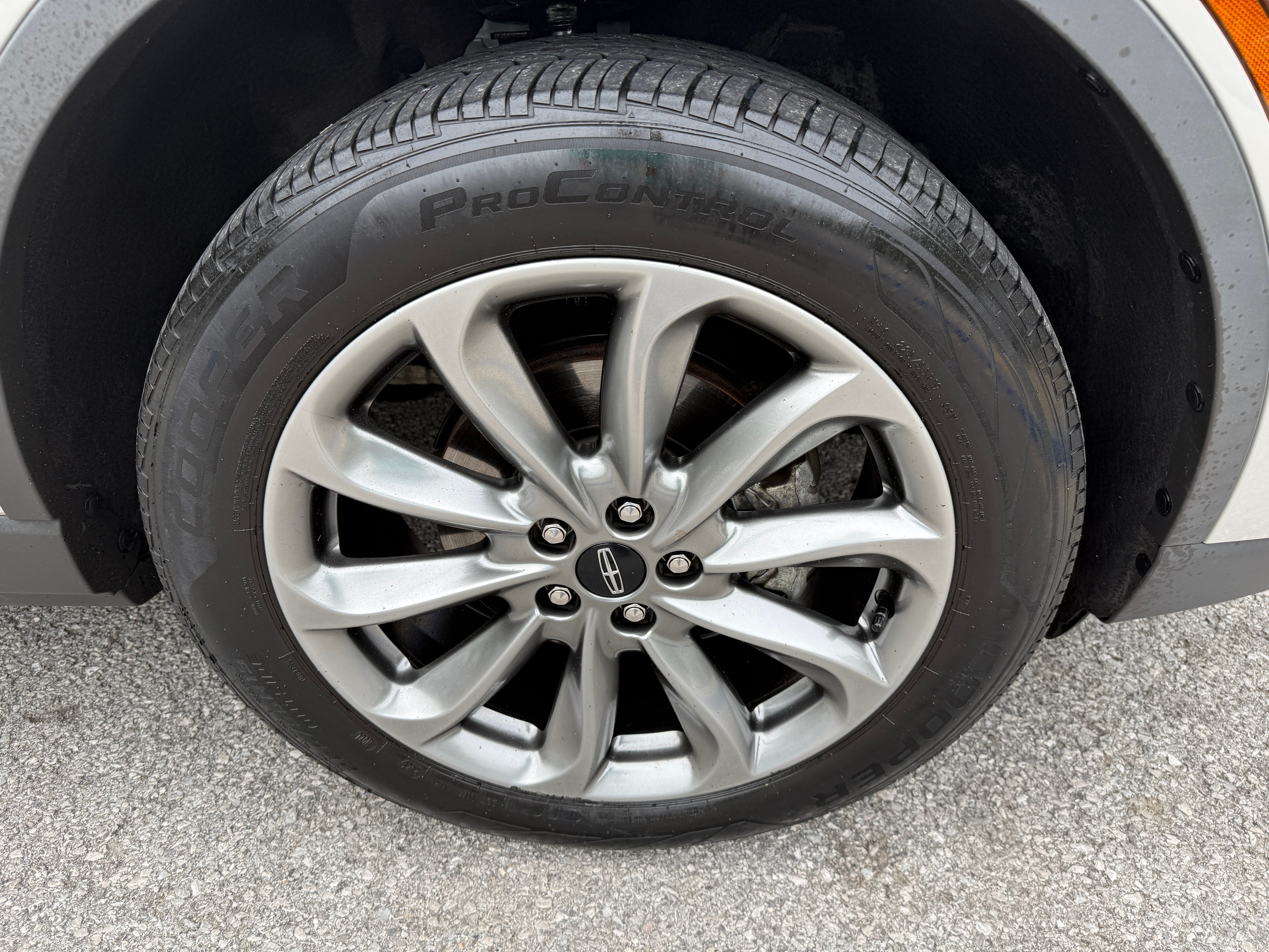 2022 Lincoln Corsair Standard