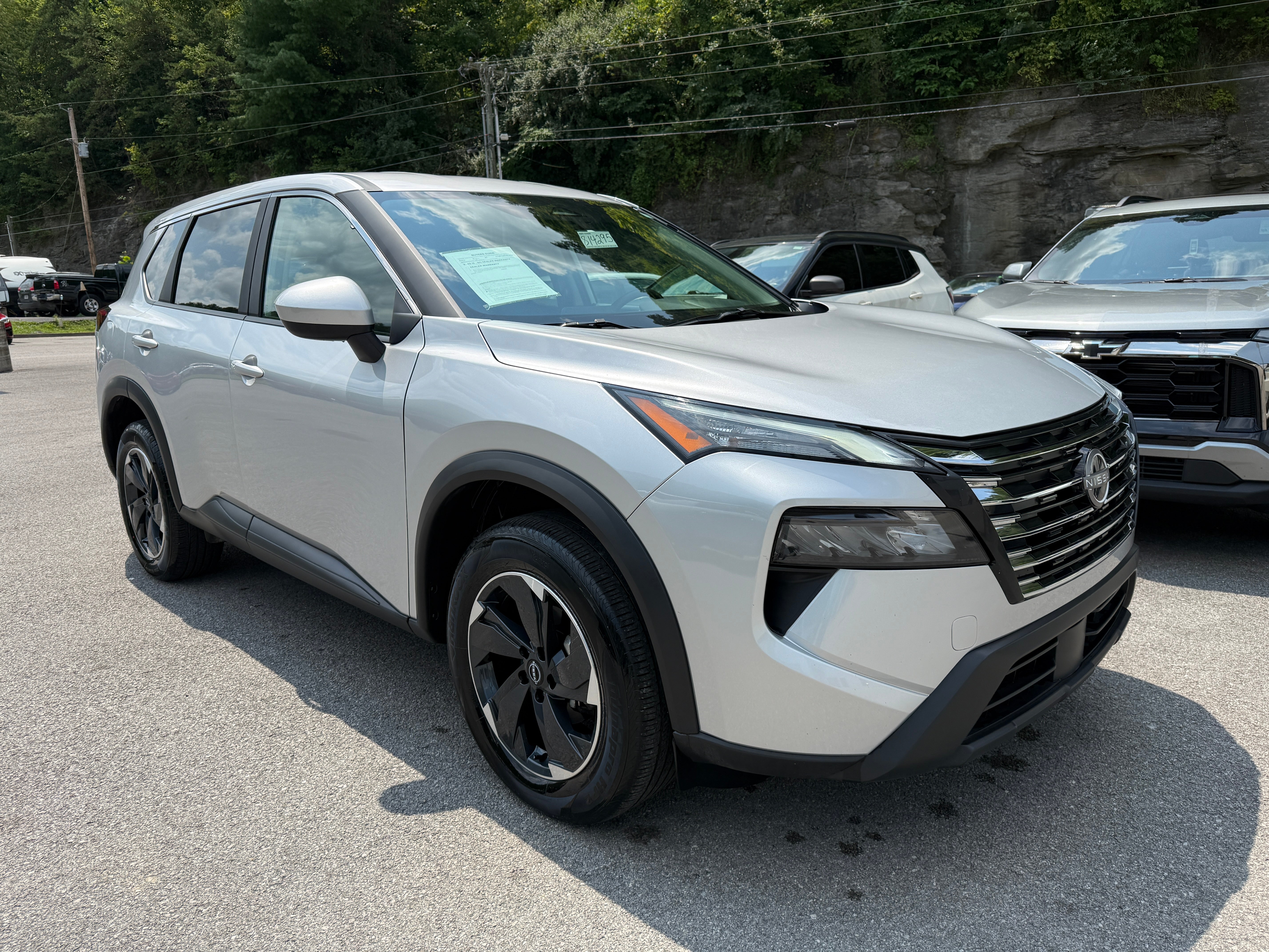 2025 Nissan Rogue SV