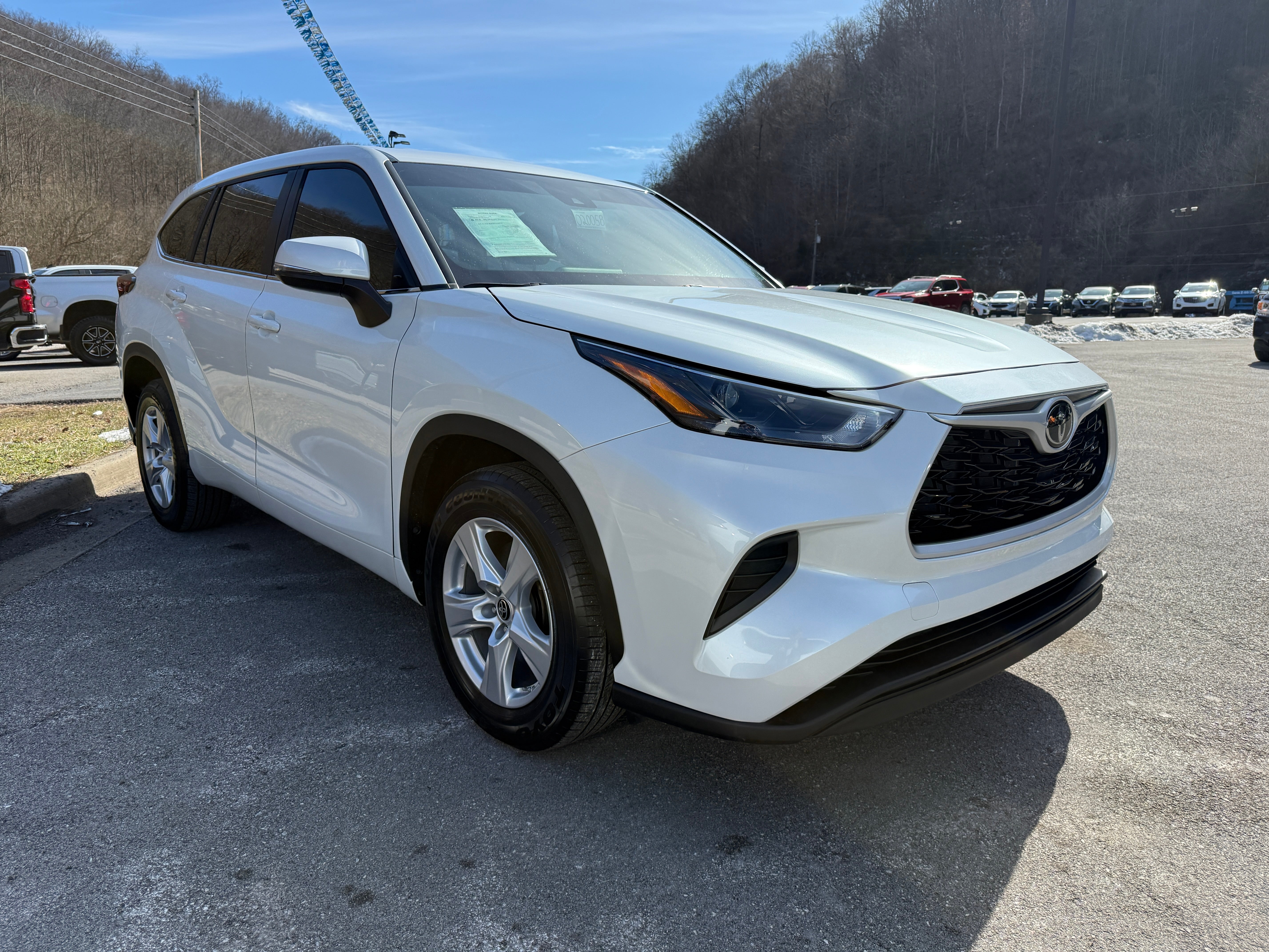 2023 Toyota Highlander L