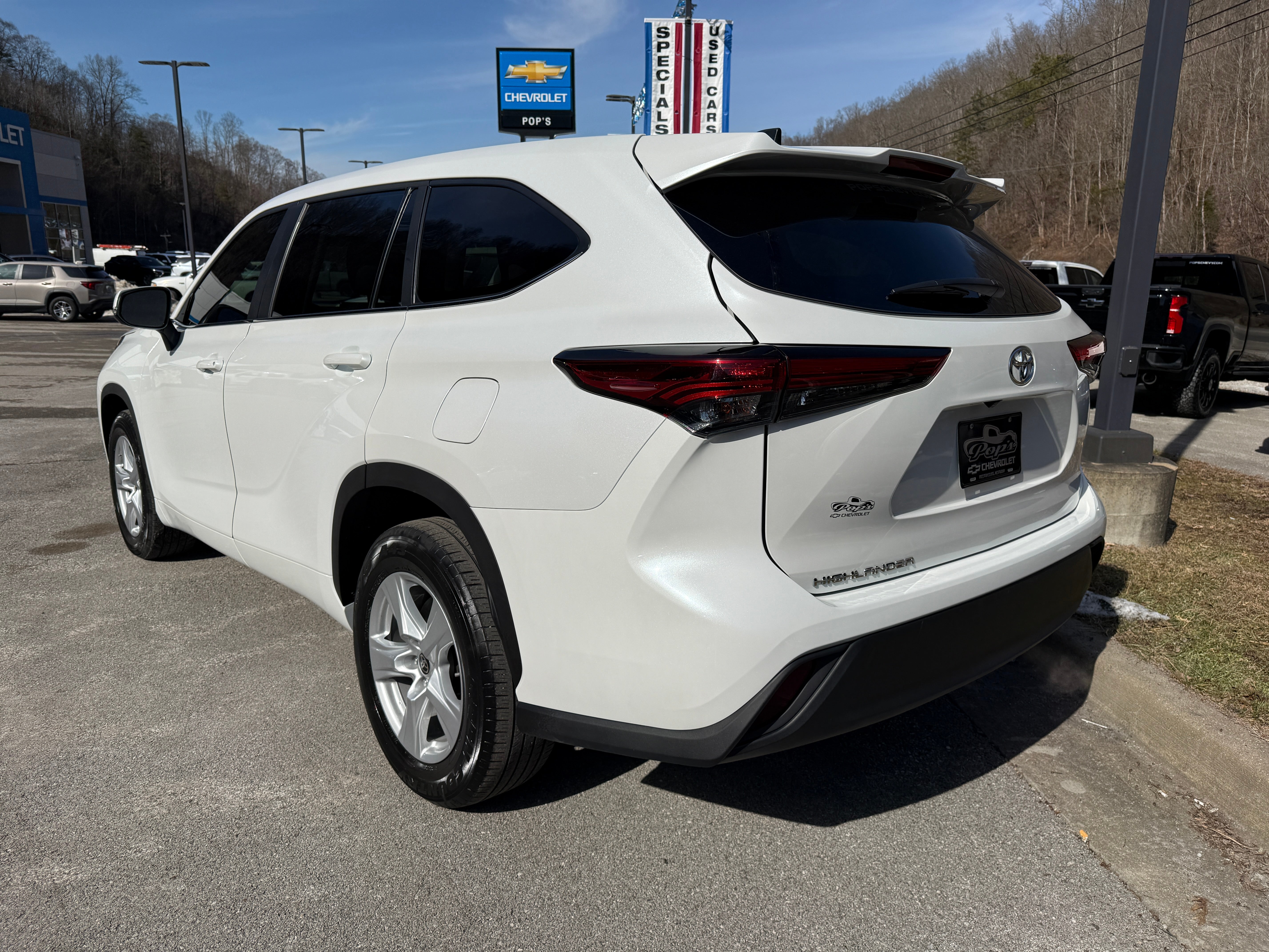 2023 Toyota Highlander L