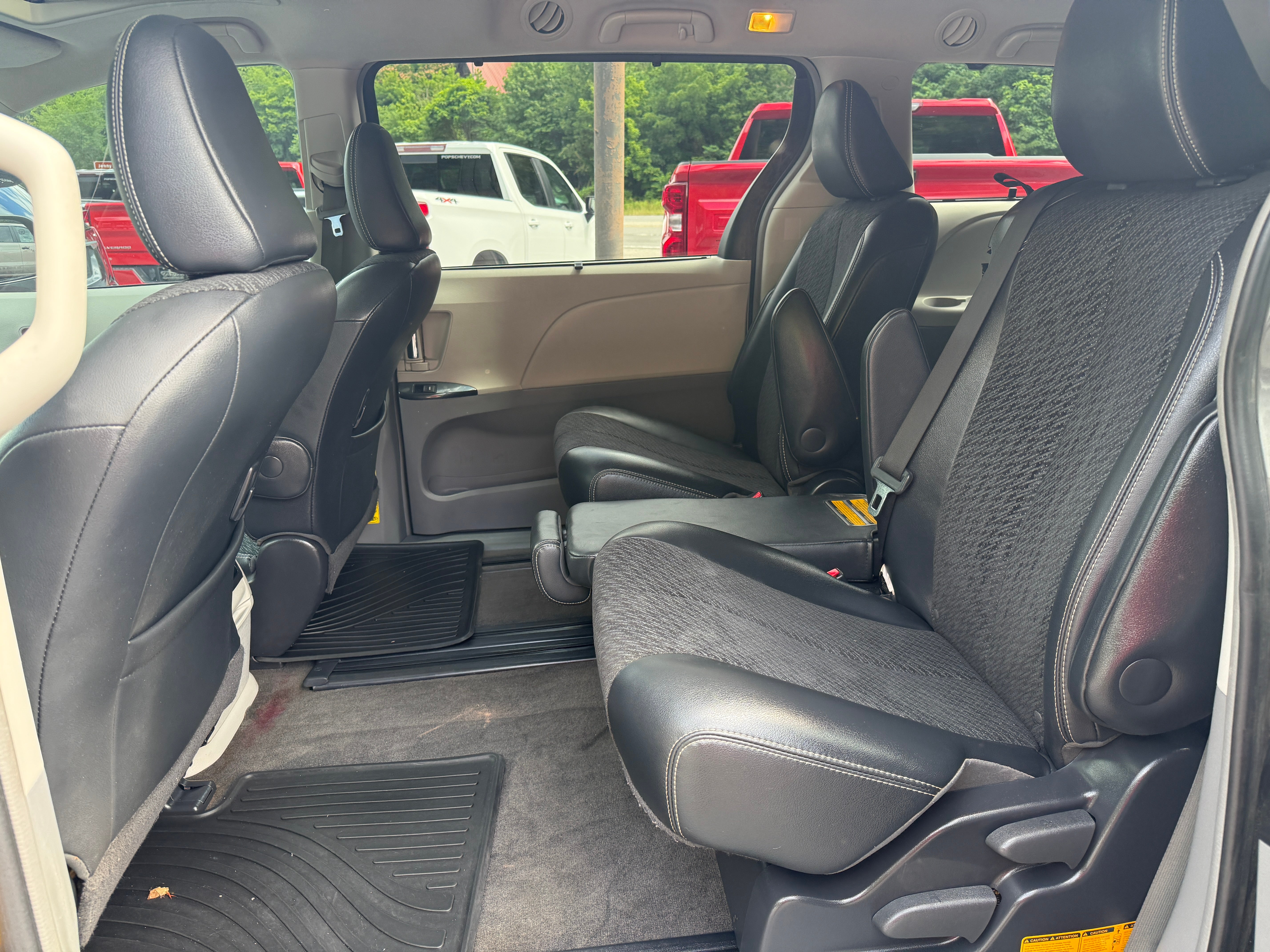 2013 Toyota Sienna SE