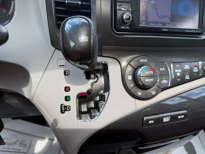2013 Toyota Sienna SE