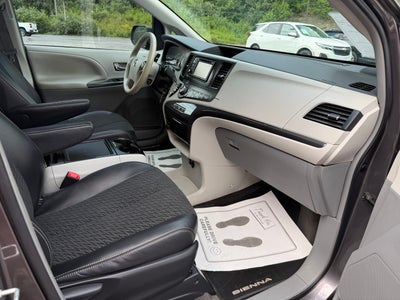 2013 Toyota Sienna SE