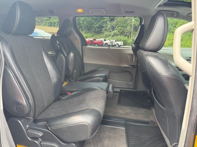 2013 Toyota Sienna SE