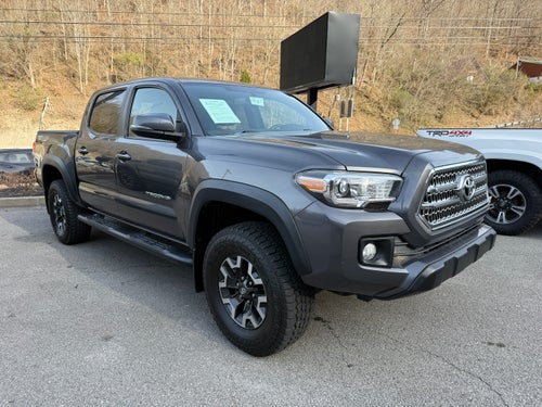 2016 Toyota Tacoma SR