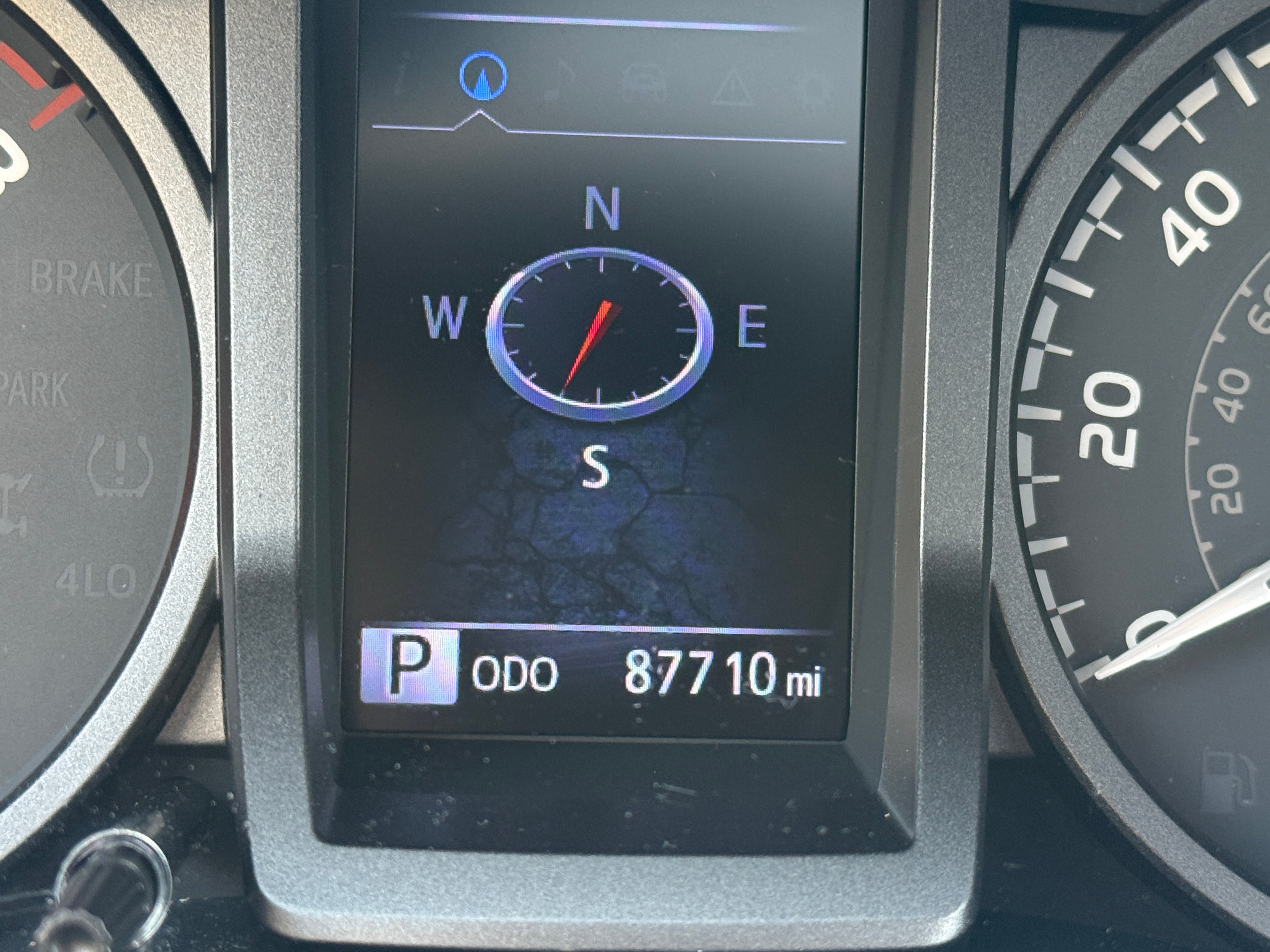 2016 Toyota Tacoma SR