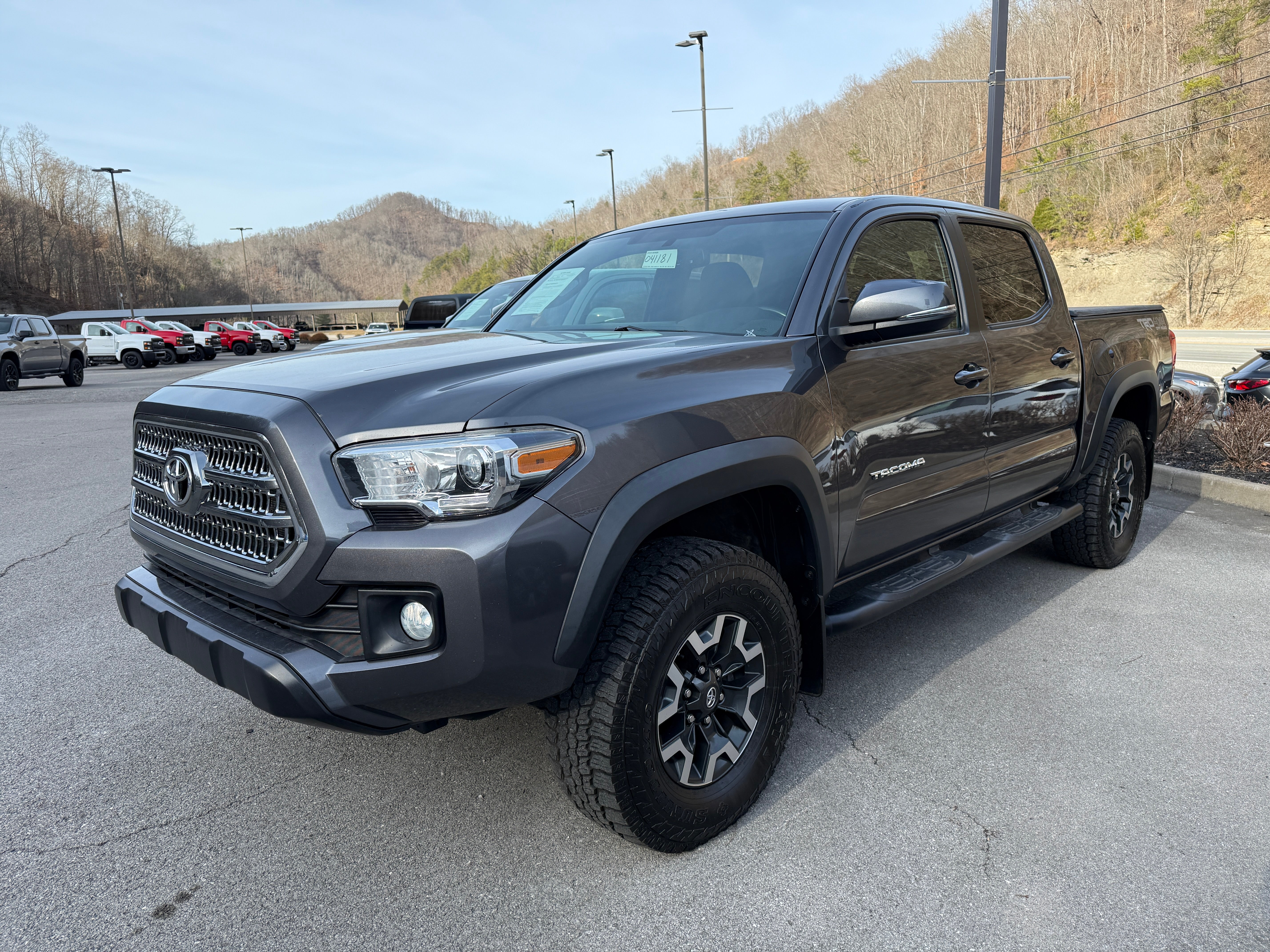 2016 Toyota Tacoma SR