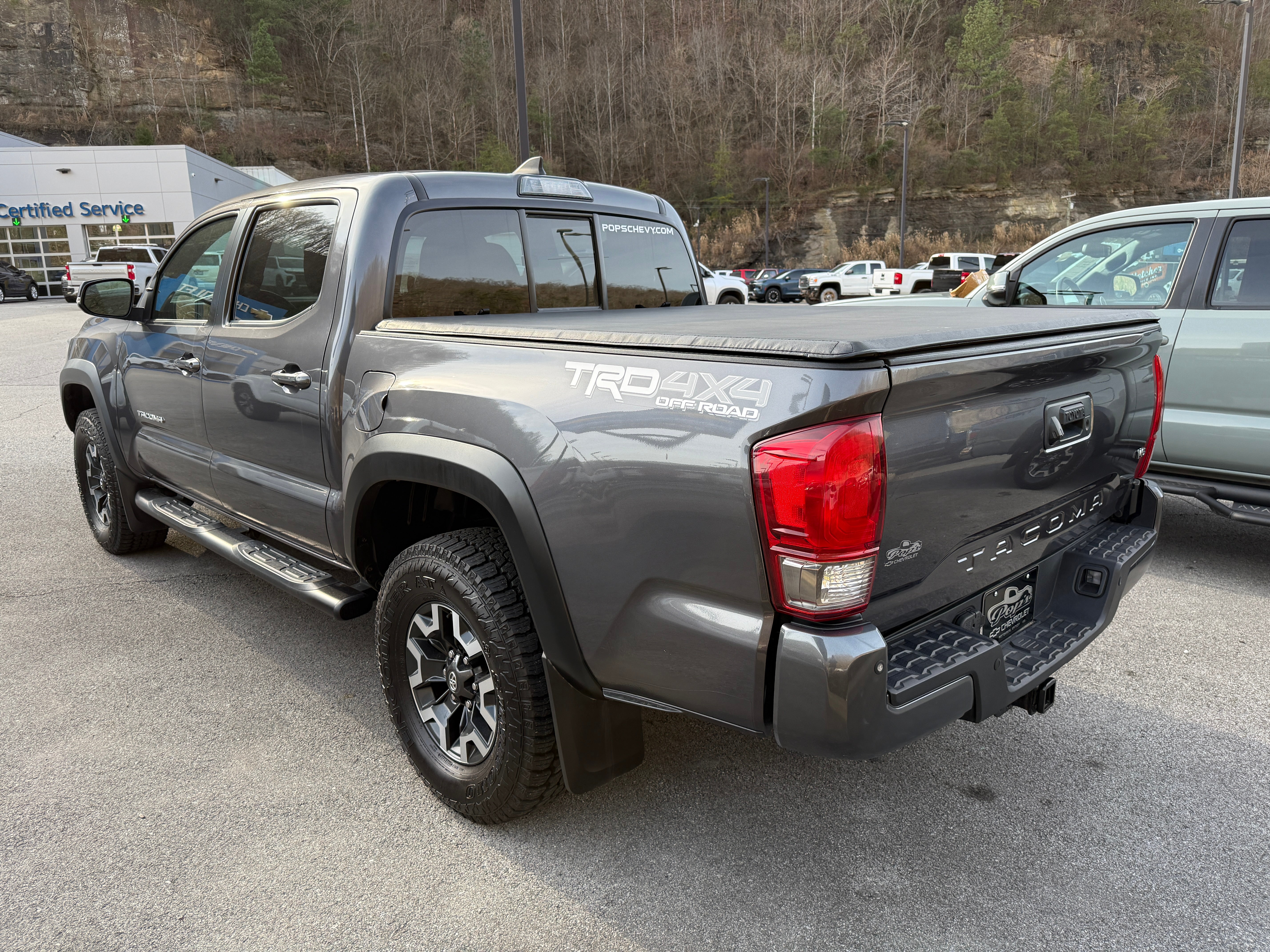 2016 Toyota Tacoma SR