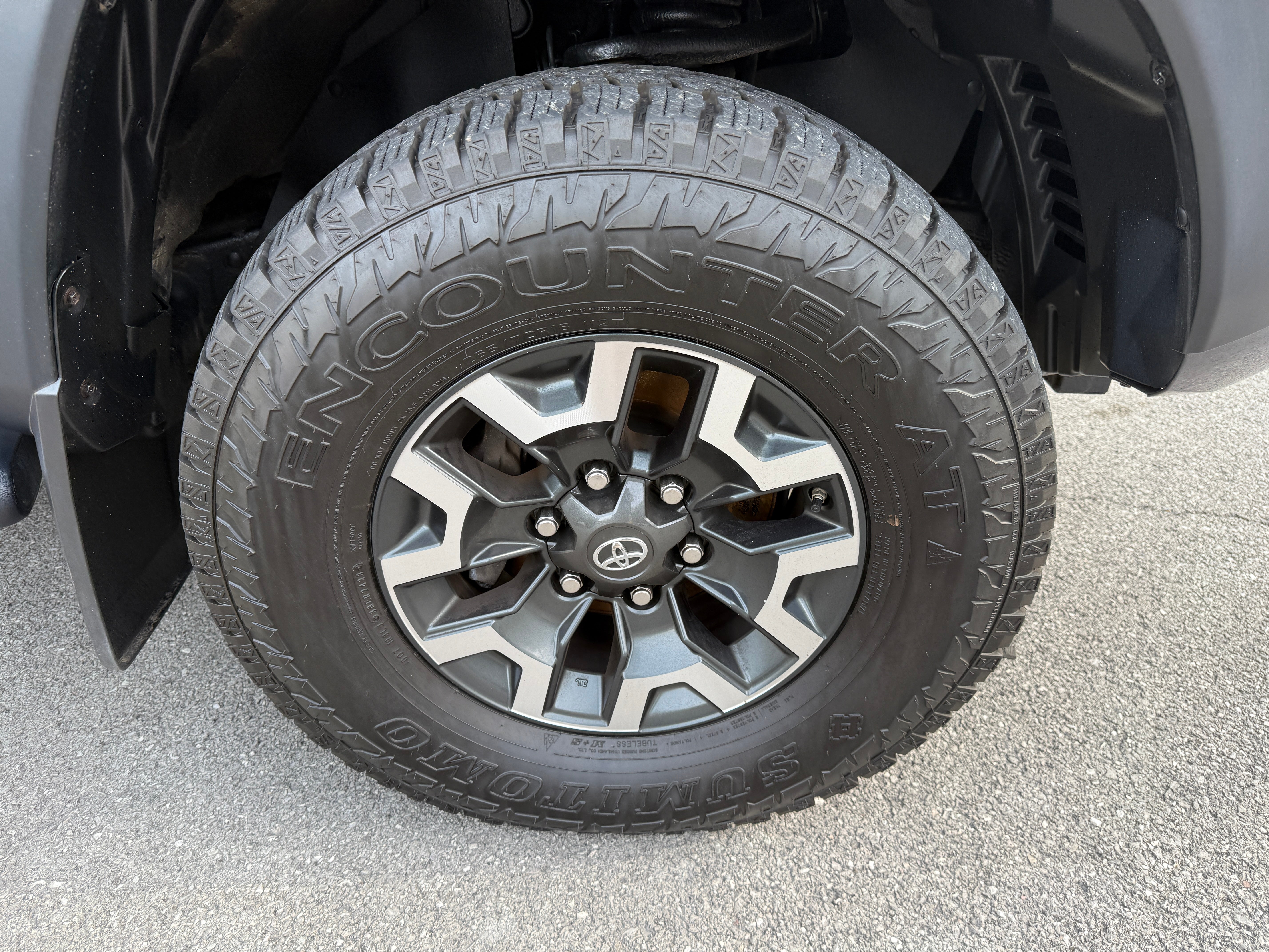 2016 Toyota Tacoma SR