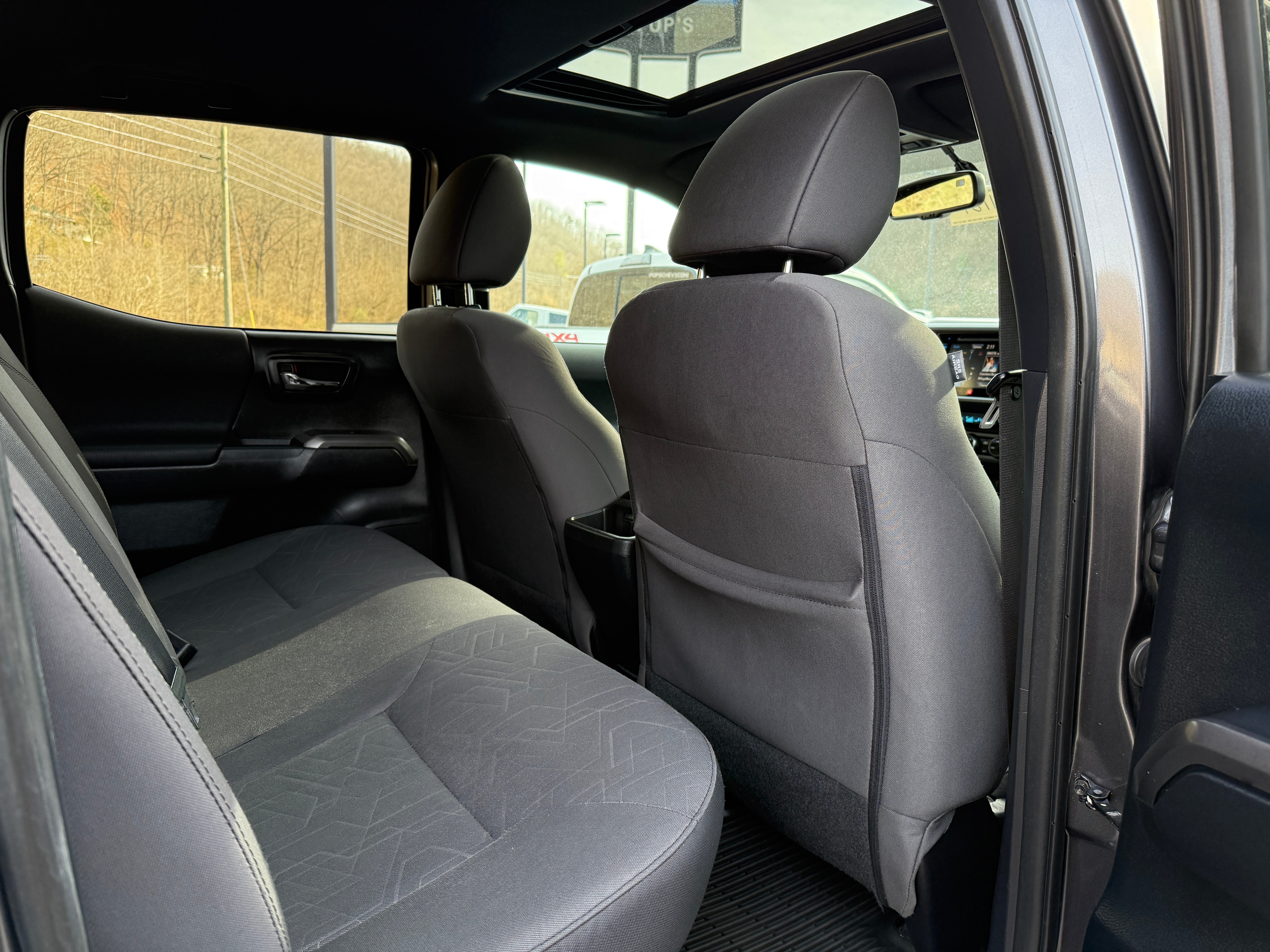 2016 Toyota Tacoma SR