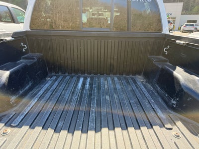 2016 Toyota Tacoma SR