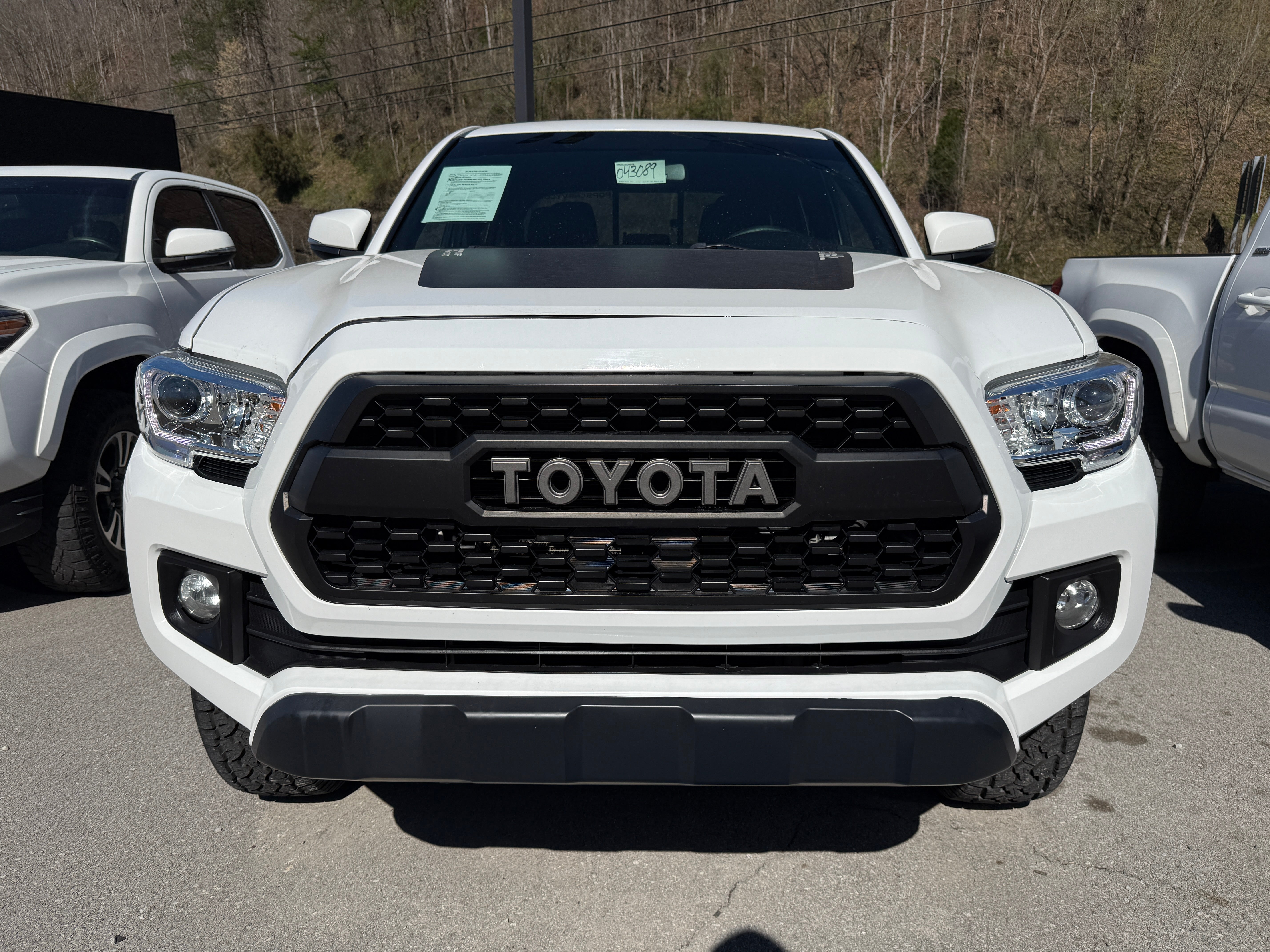 2016 Toyota Tacoma SR
