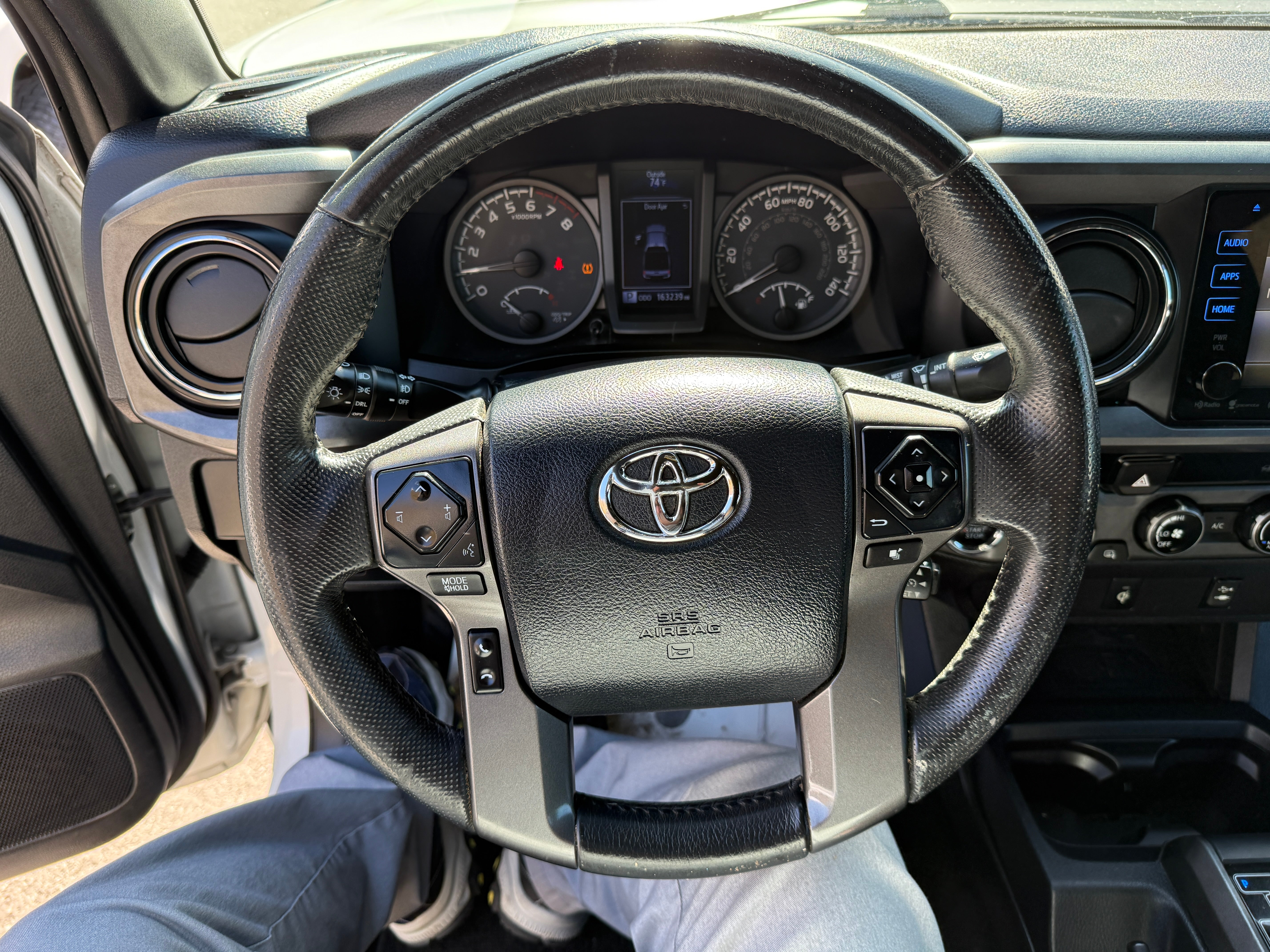 2016 Toyota Tacoma SR
