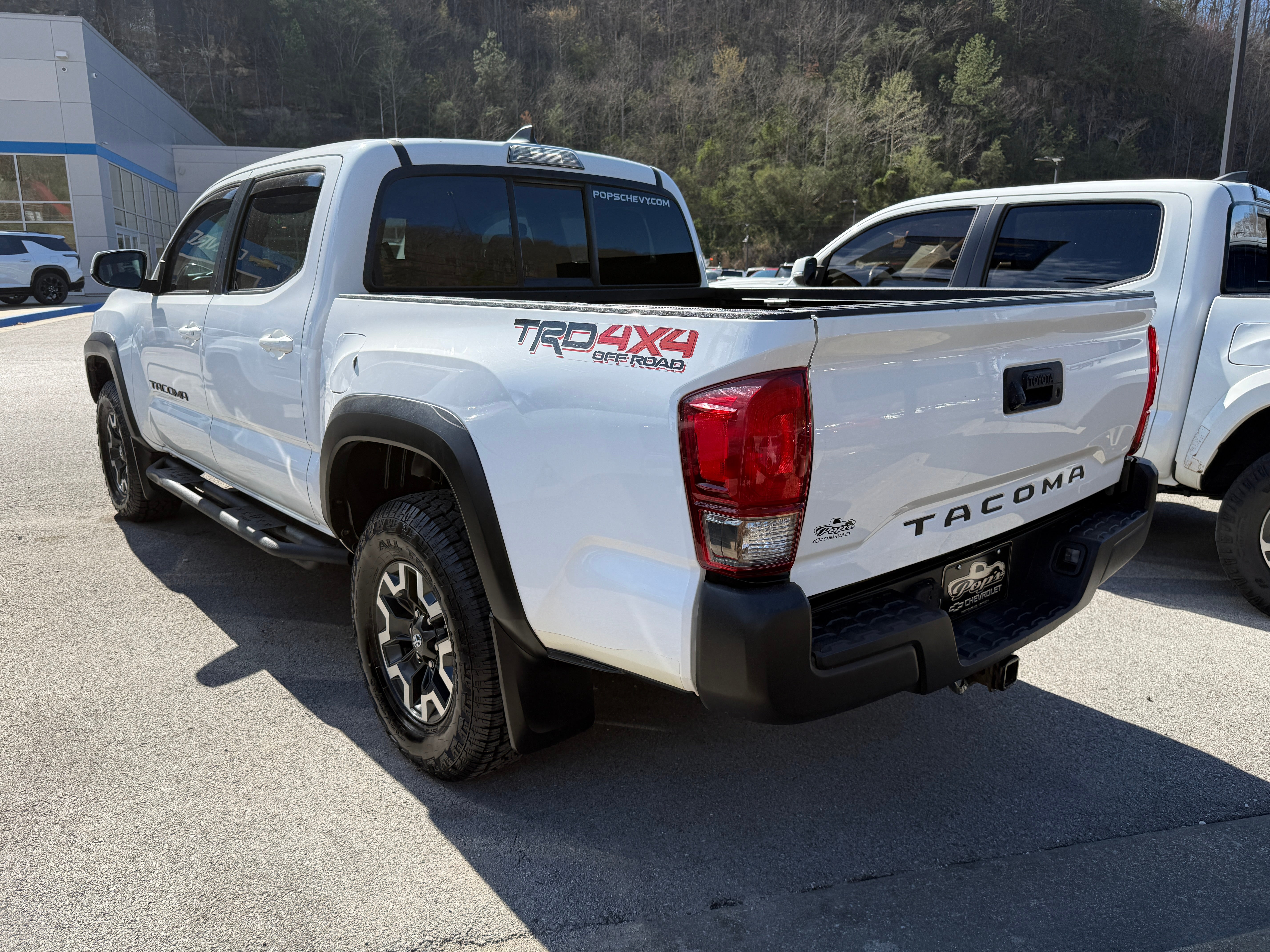 2016 Toyota Tacoma SR