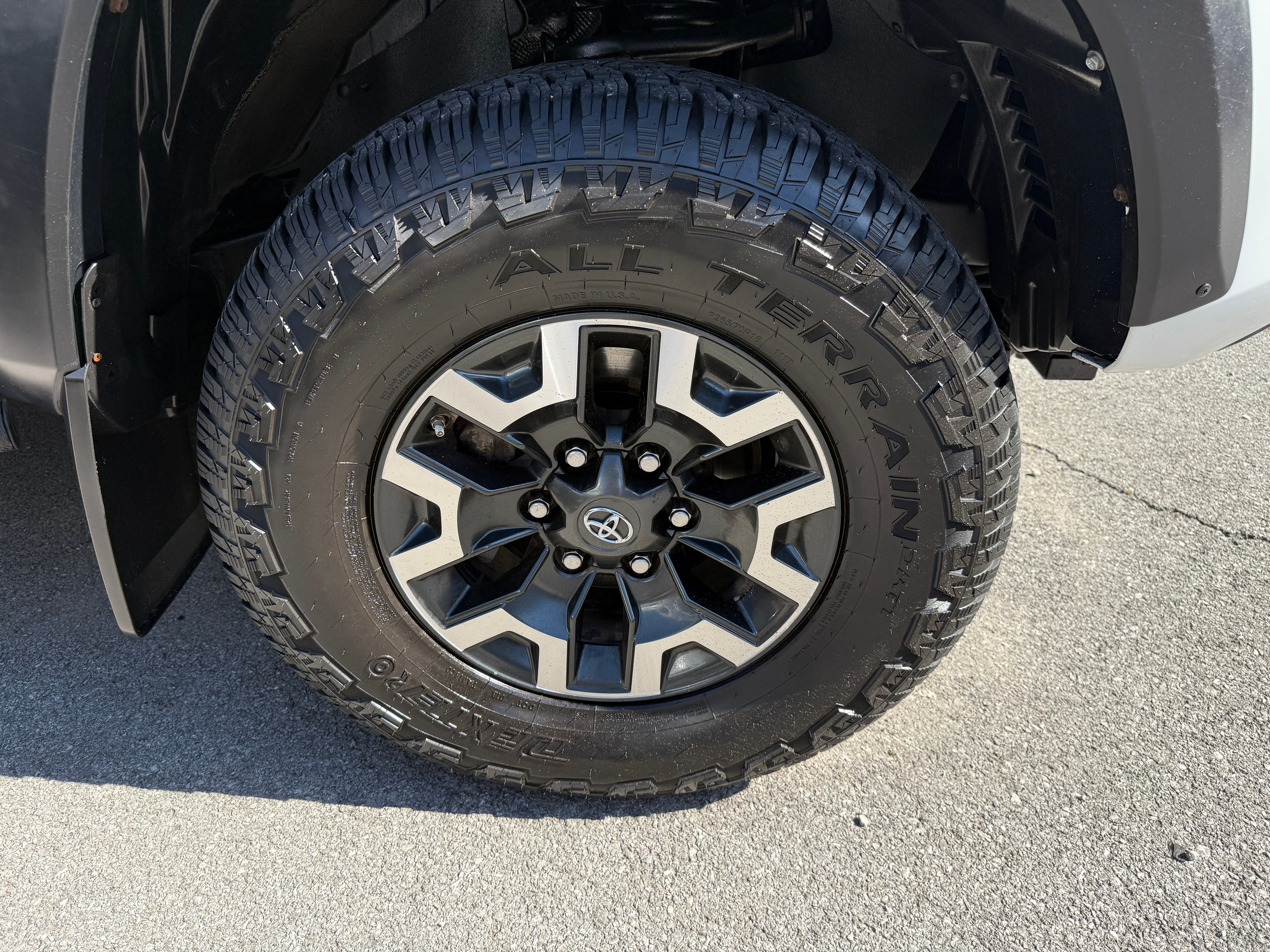 2016 Toyota Tacoma SR