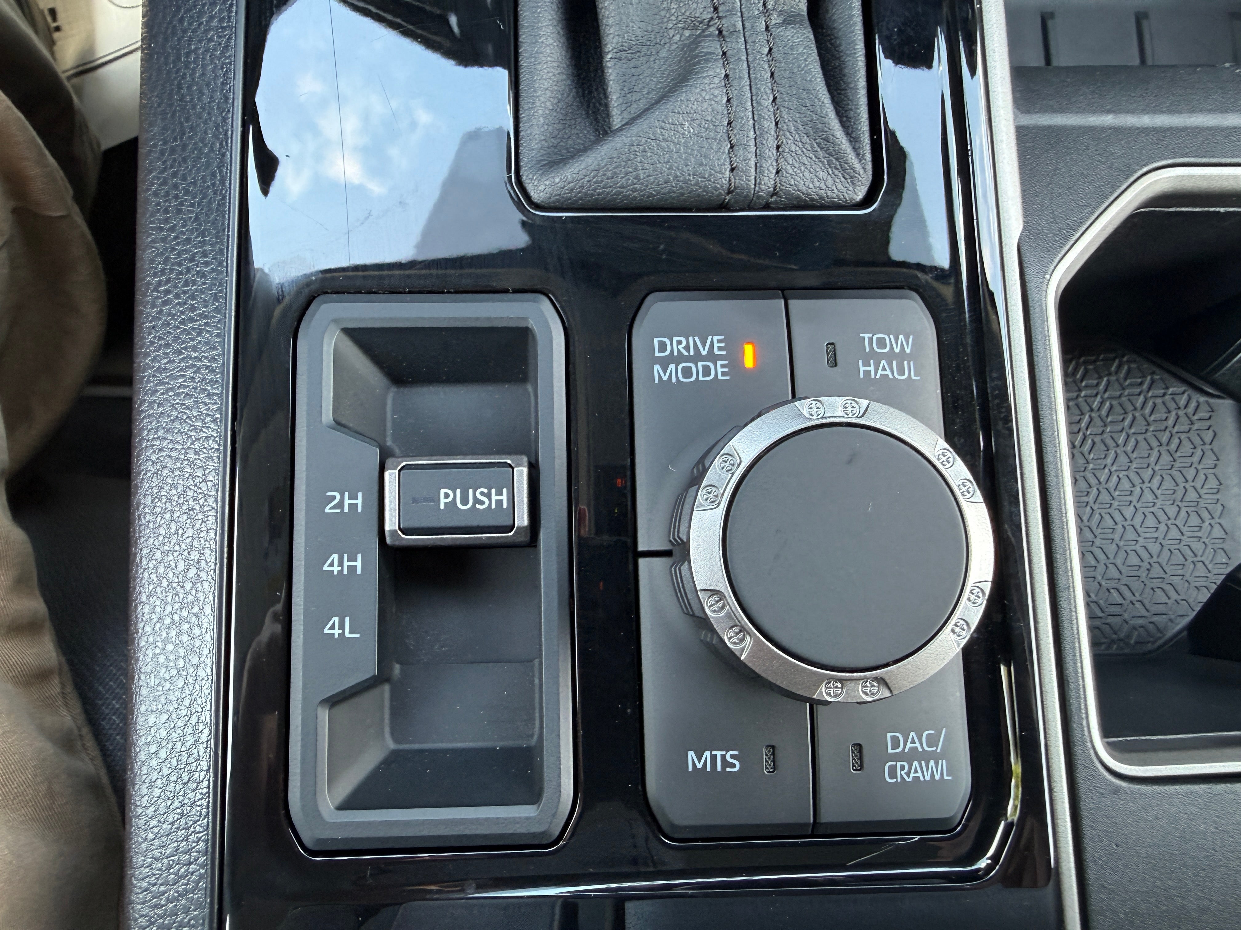 2024 Toyota Tundra 4WD SR5
