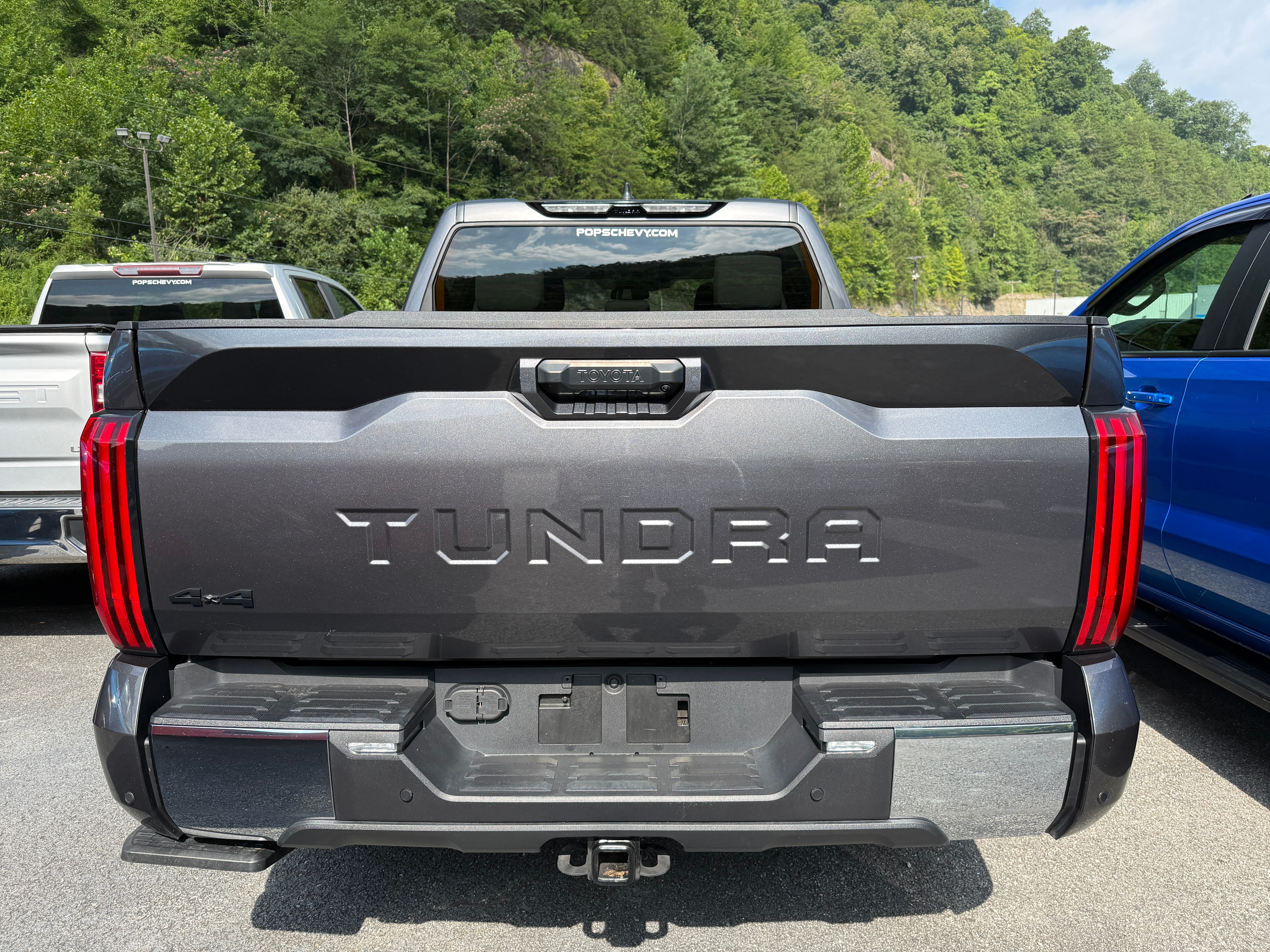 2024 Toyota Tundra 4WD SR5