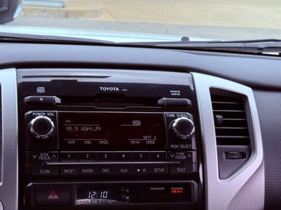 2012 Toyota Tacoma 4WD Double Cab V6 MT (Natl)