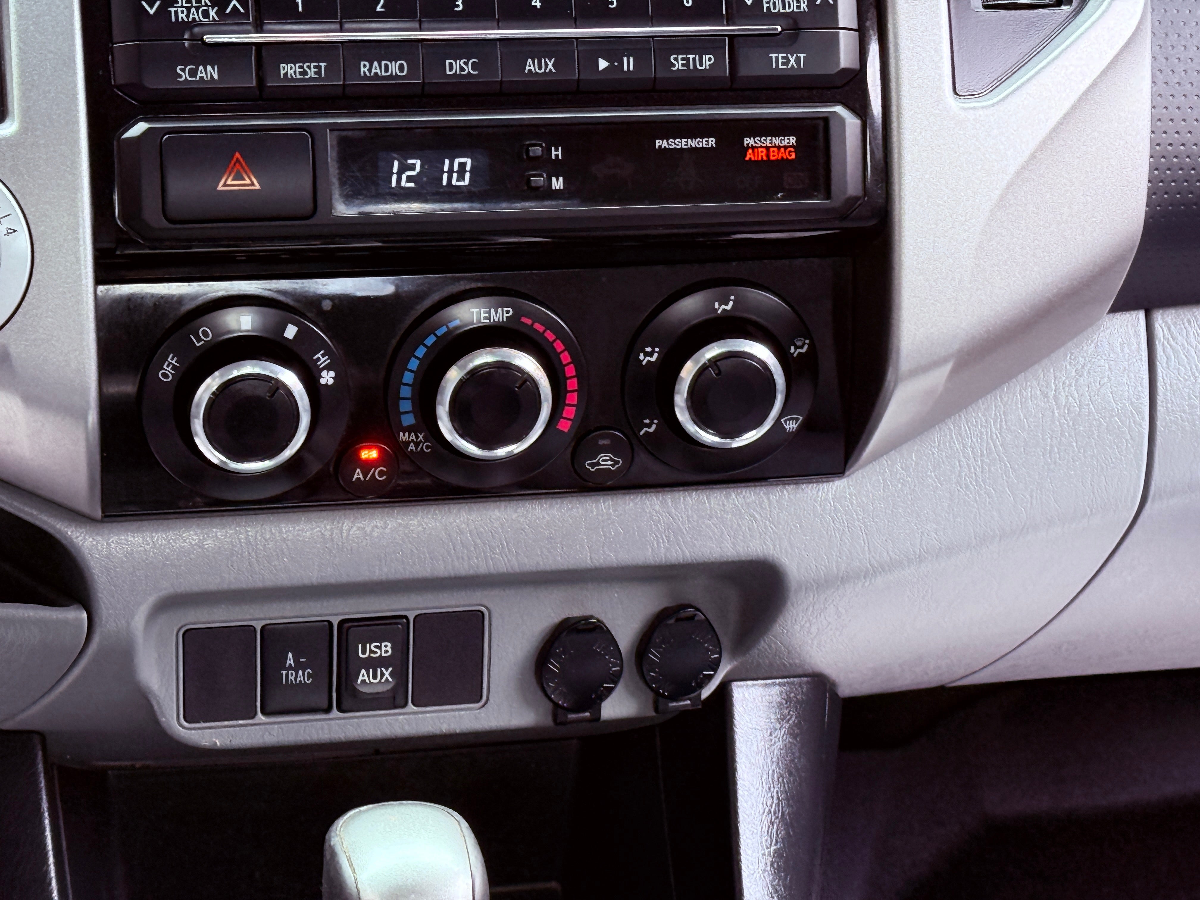 2012 Toyota Tacoma 4WD Double Cab V6 MT (Natl)