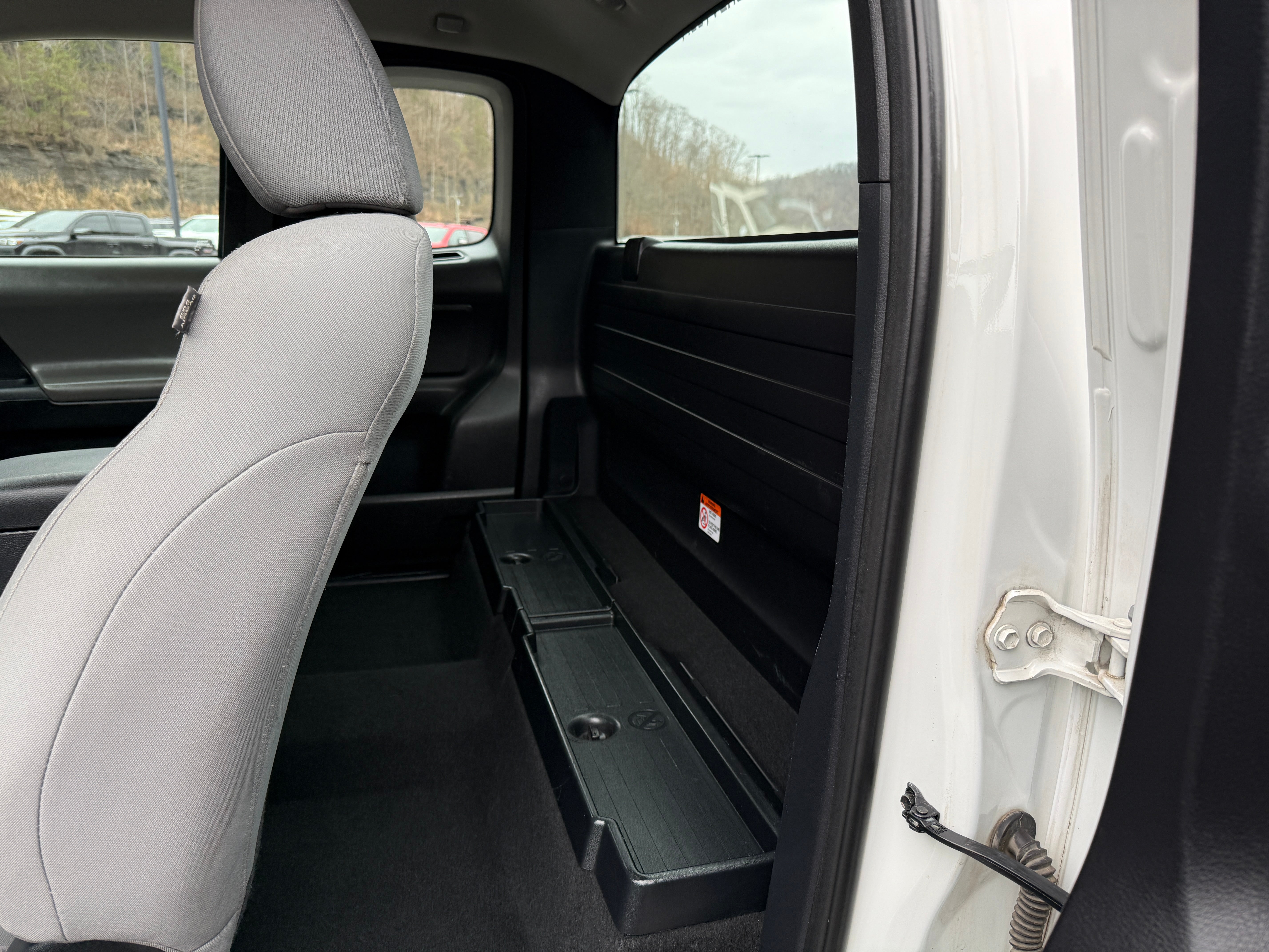 2017 Toyota Tacoma SR