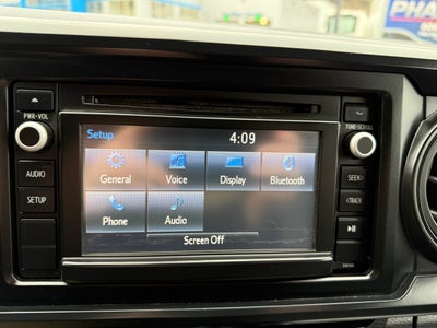 2017 Toyota Tacoma SR