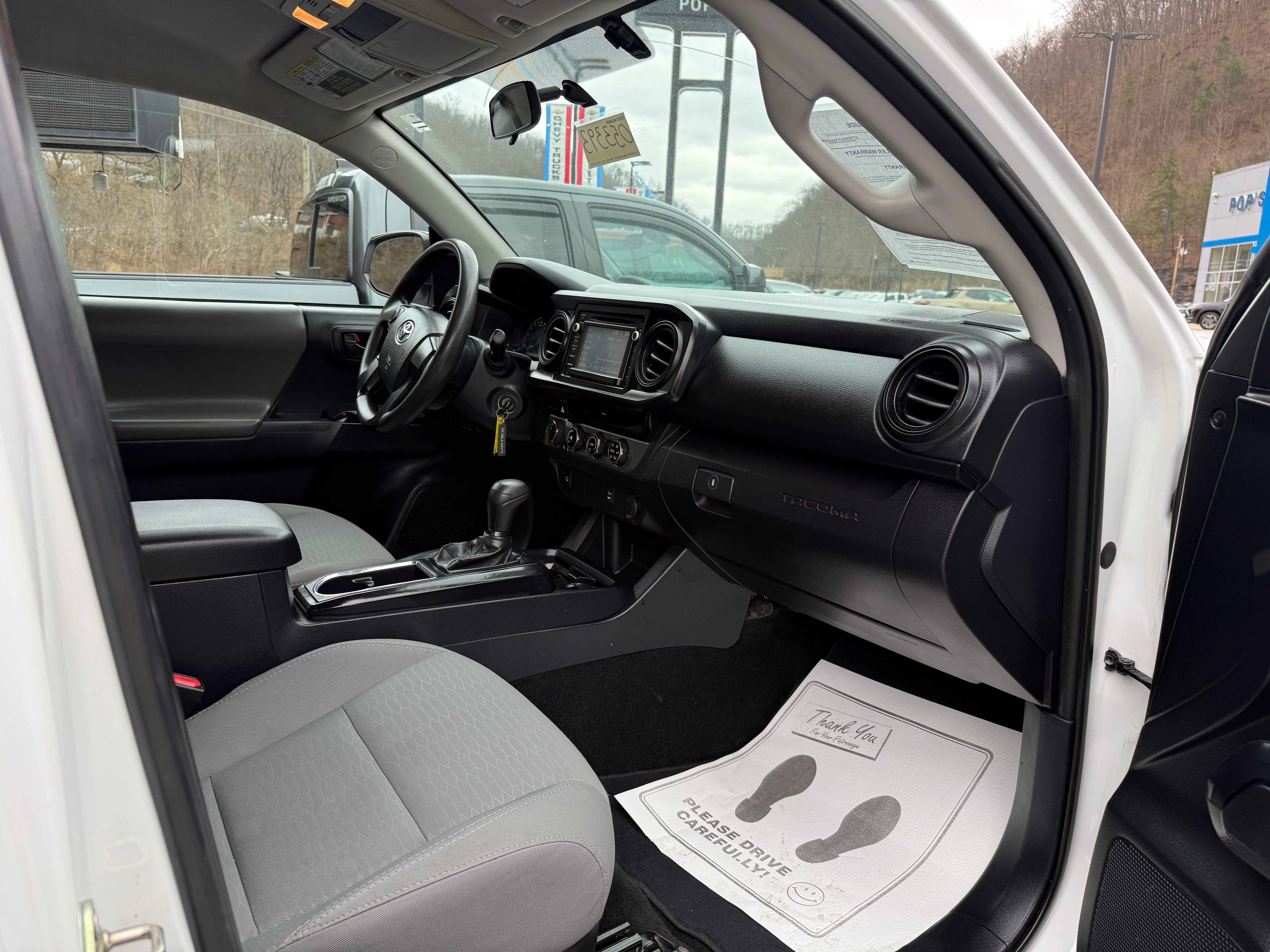 2017 Toyota Tacoma SR