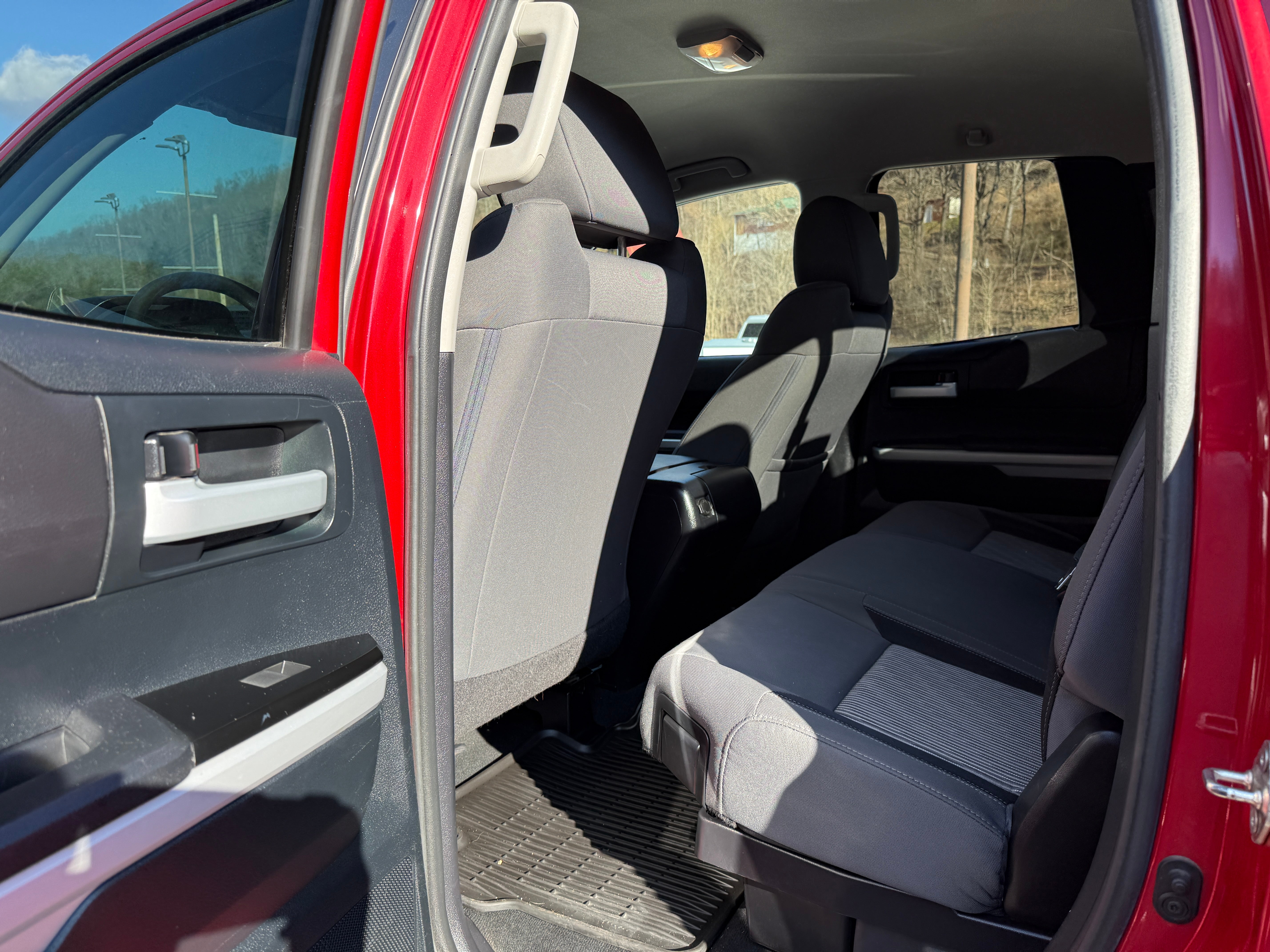 2016 Toyota Tundra 4WD Truck SR