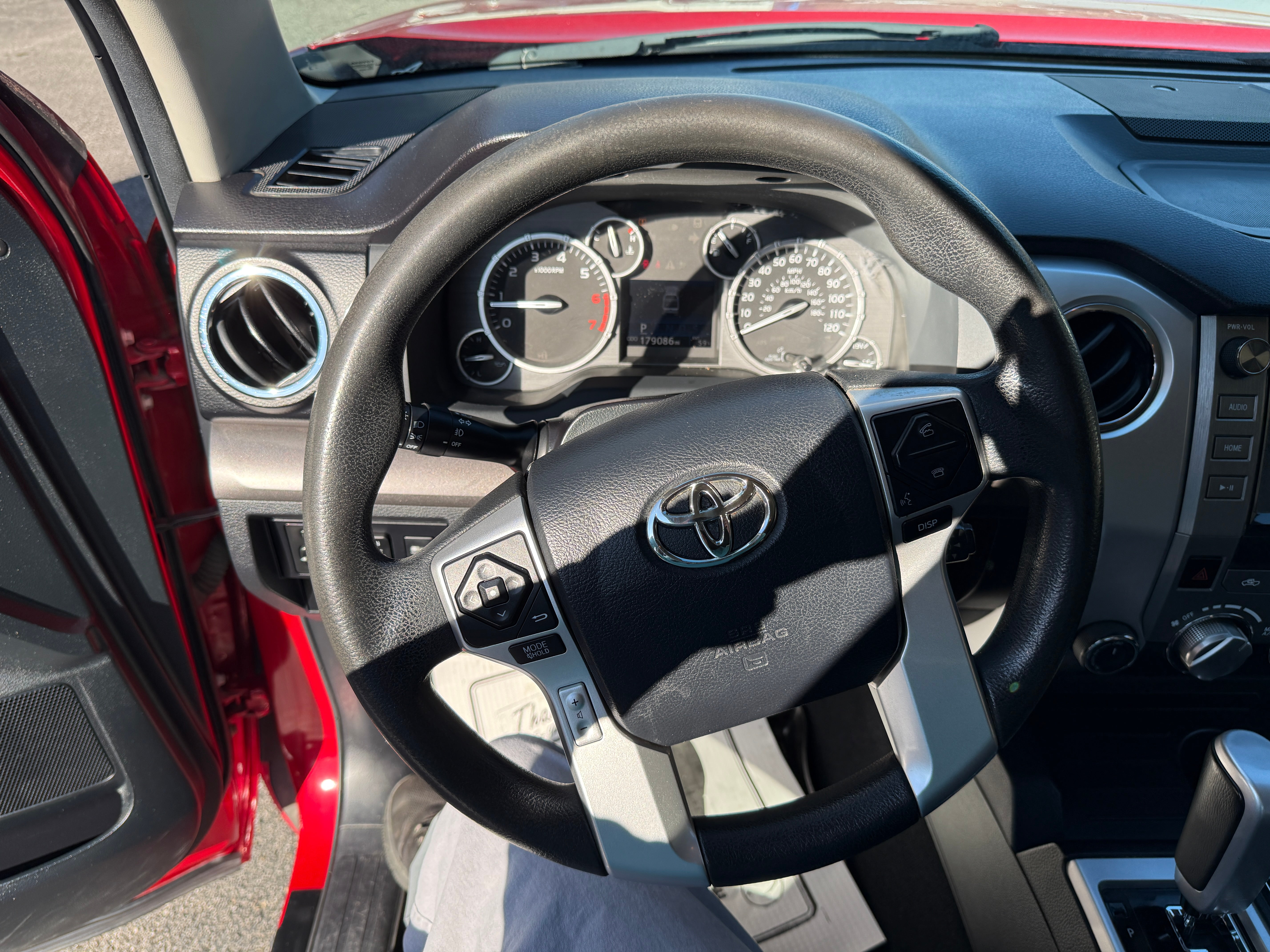 2016 Toyota Tundra 4WD Truck SR