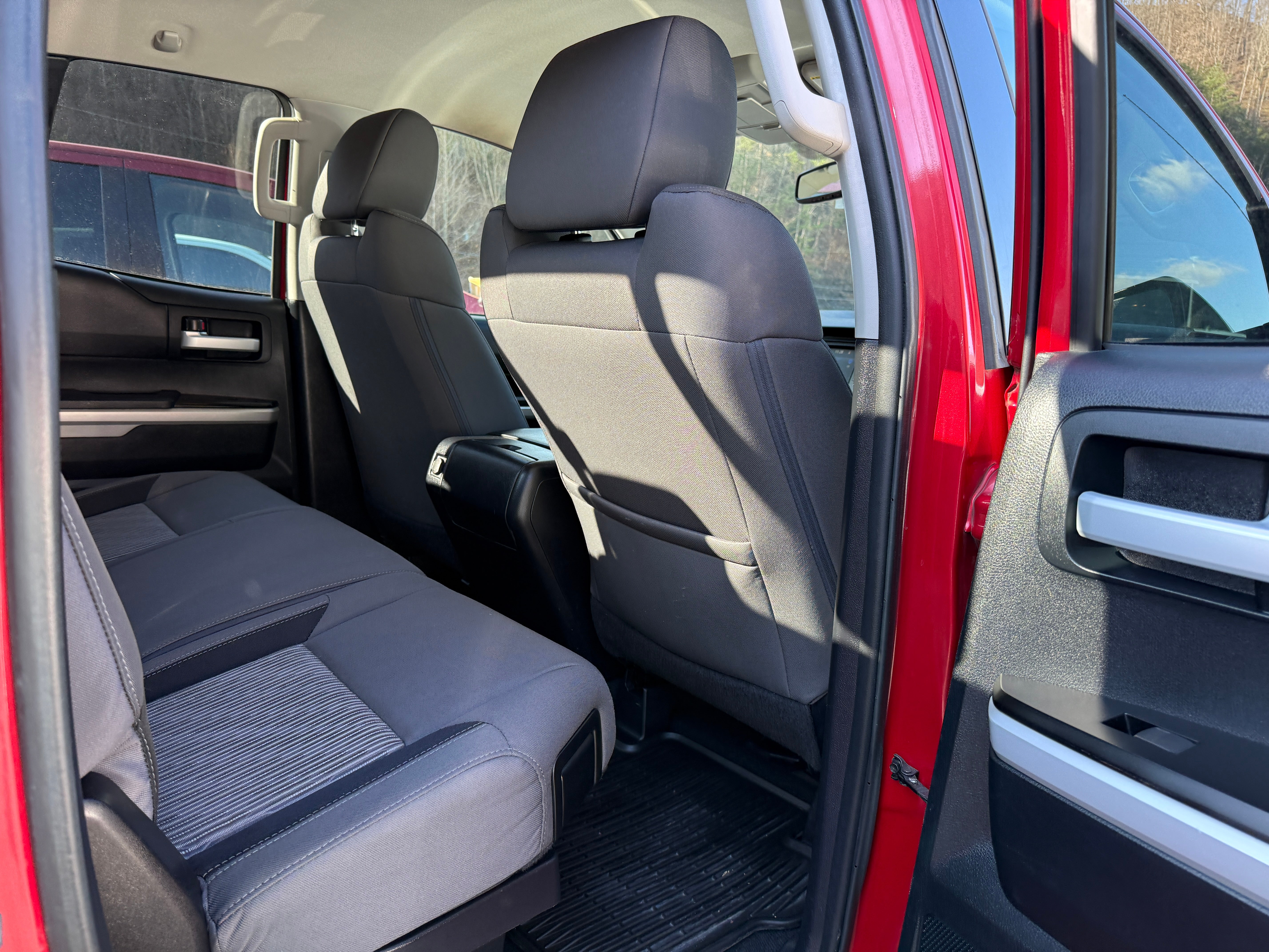 2016 Toyota Tundra 4WD Truck SR