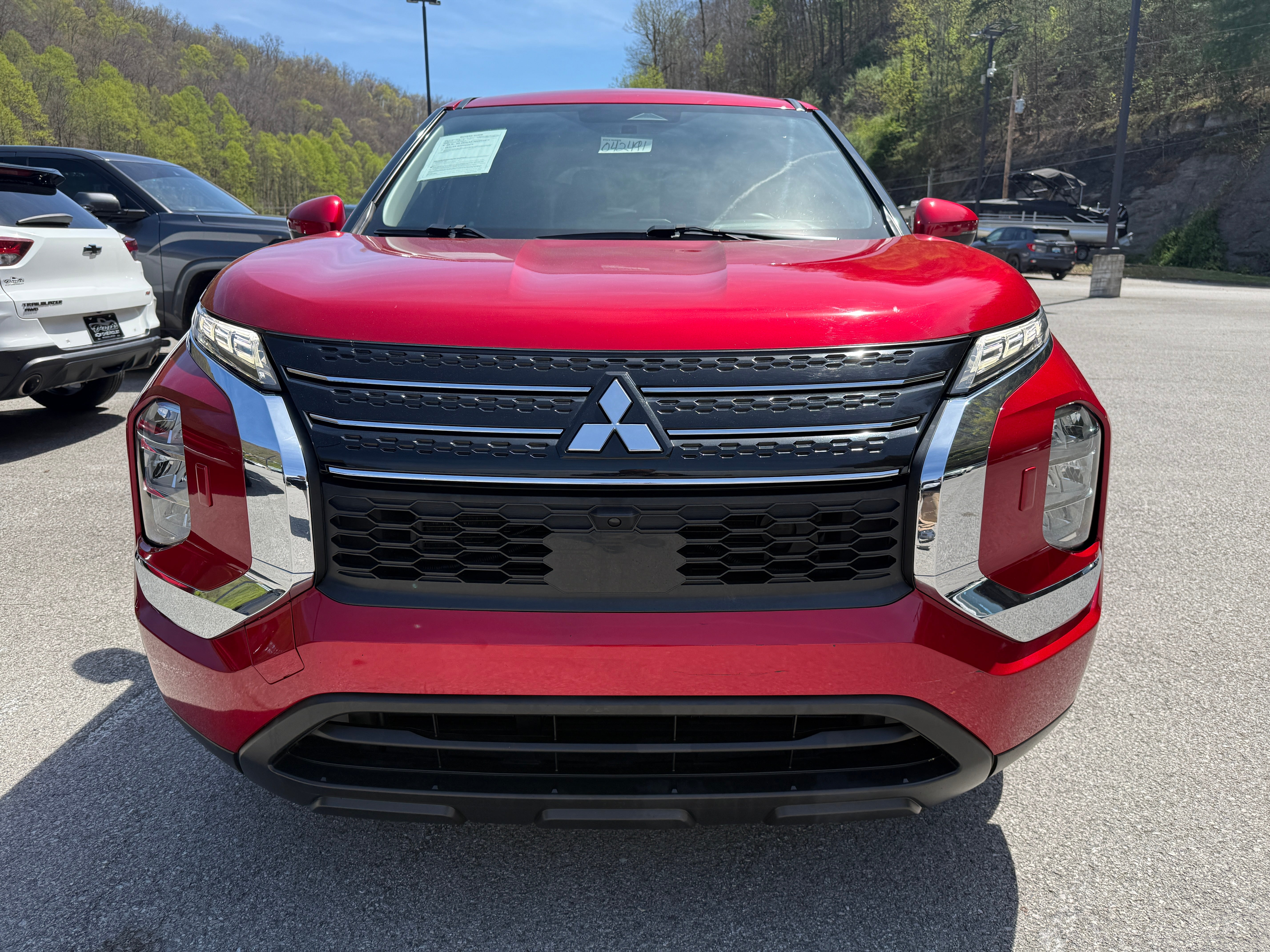 2022 Mitsubishi Outlander ES