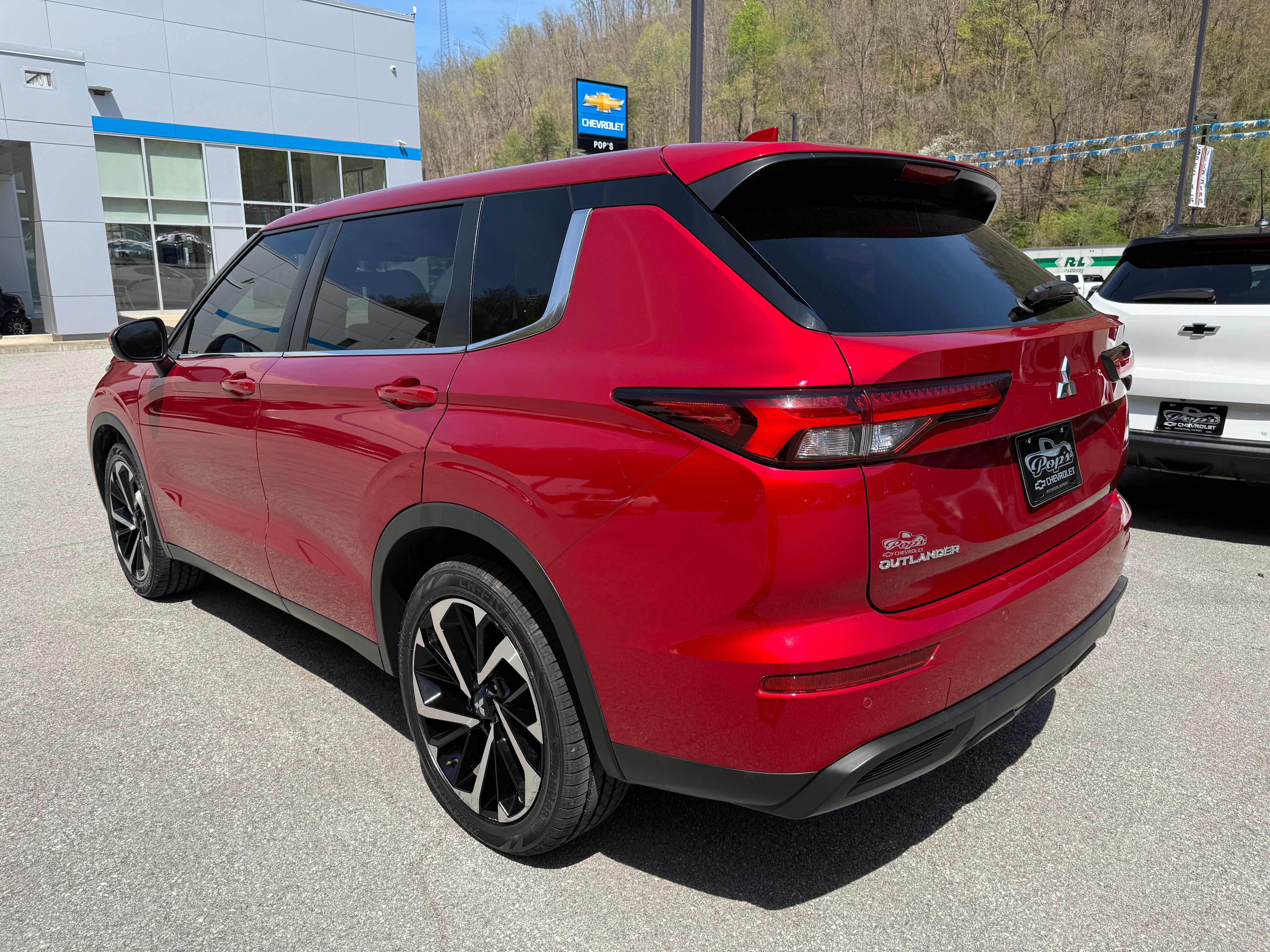 2022 Mitsubishi Outlander ES
