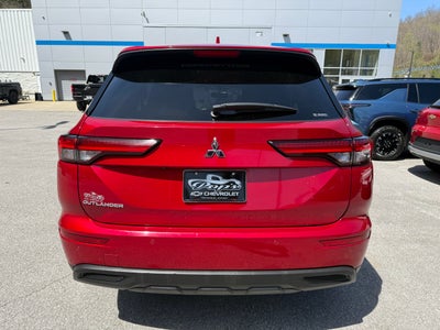 2022 Mitsubishi Outlander ES