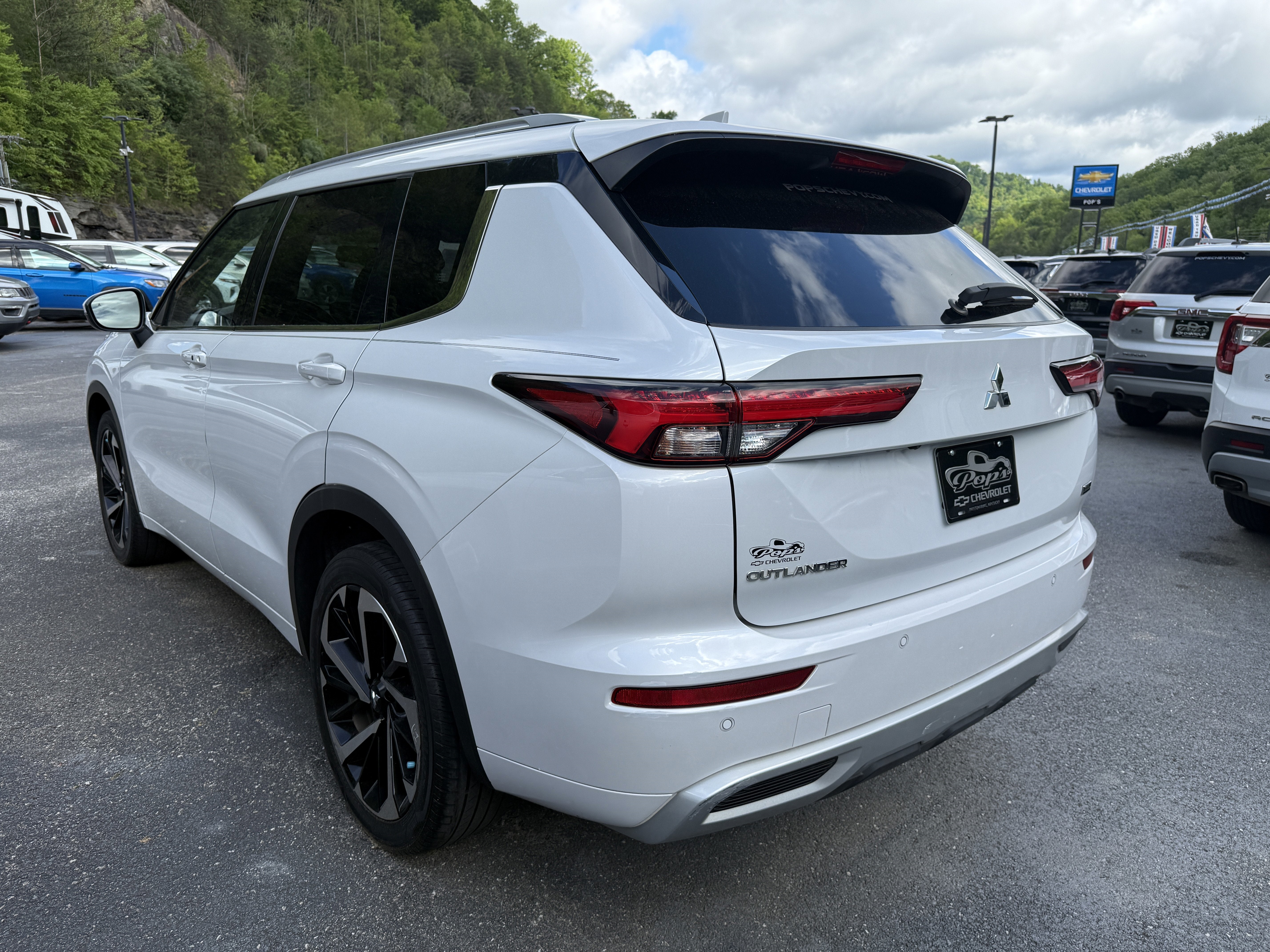 2022 Mitsubishi Outlander SEL