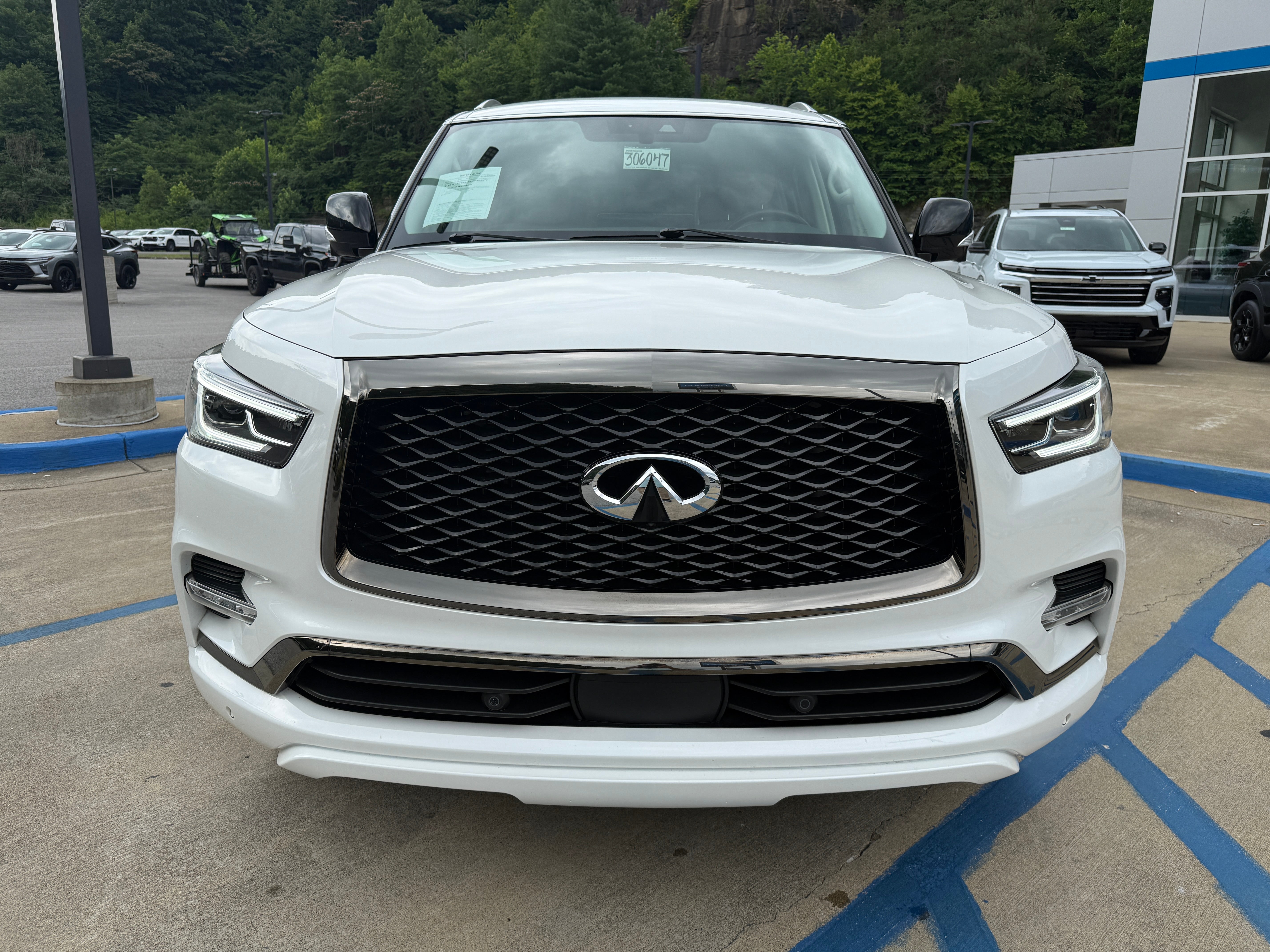 2023 INFINITI QX80 PREMIUM SELECT
