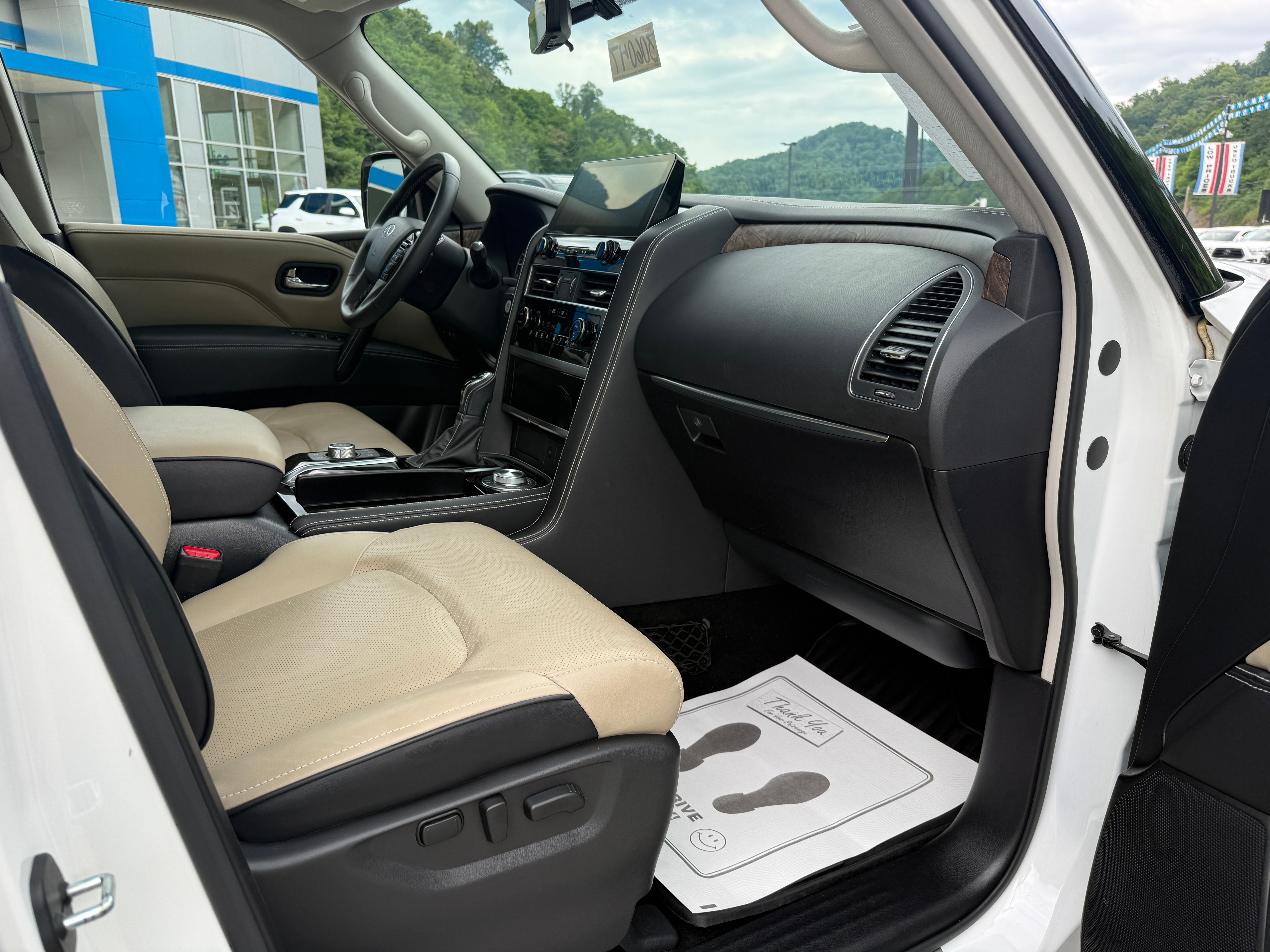 2023 INFINITI QX80 PREMIUM SELECT