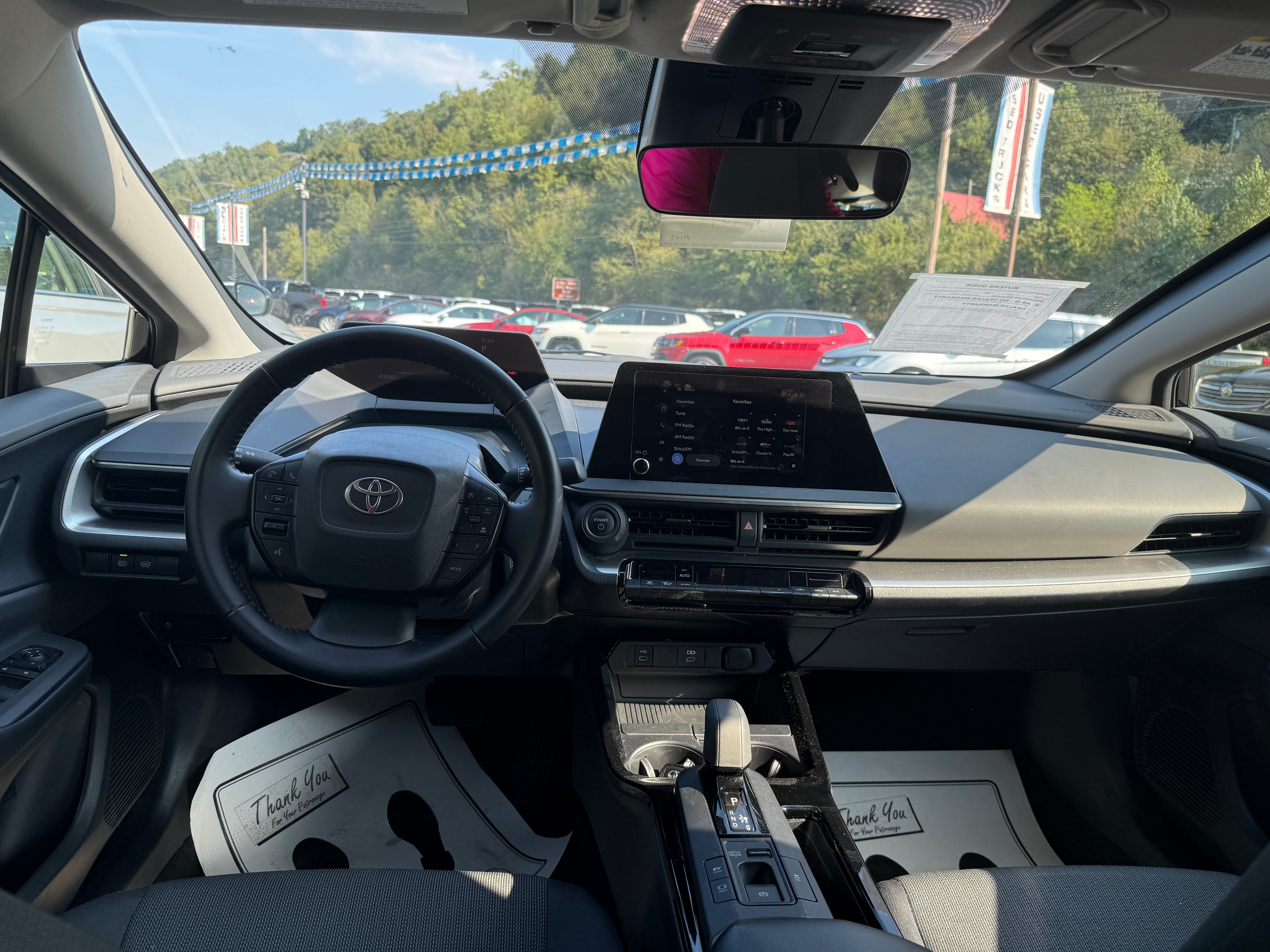2025 Toyota Prius LE