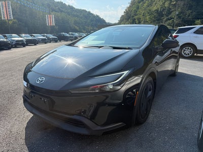 2025 Toyota Prius LE