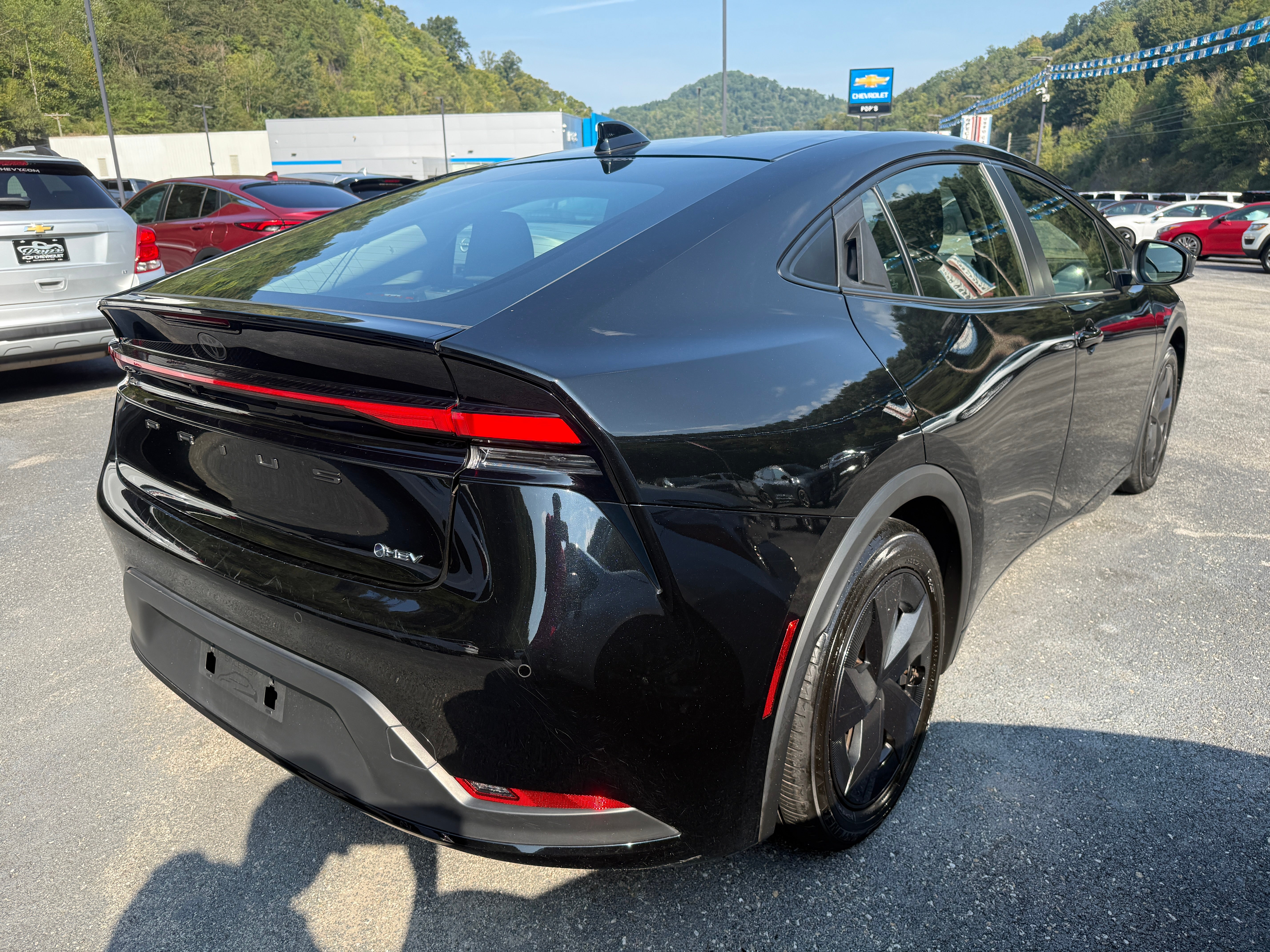 2025 Toyota Prius LE