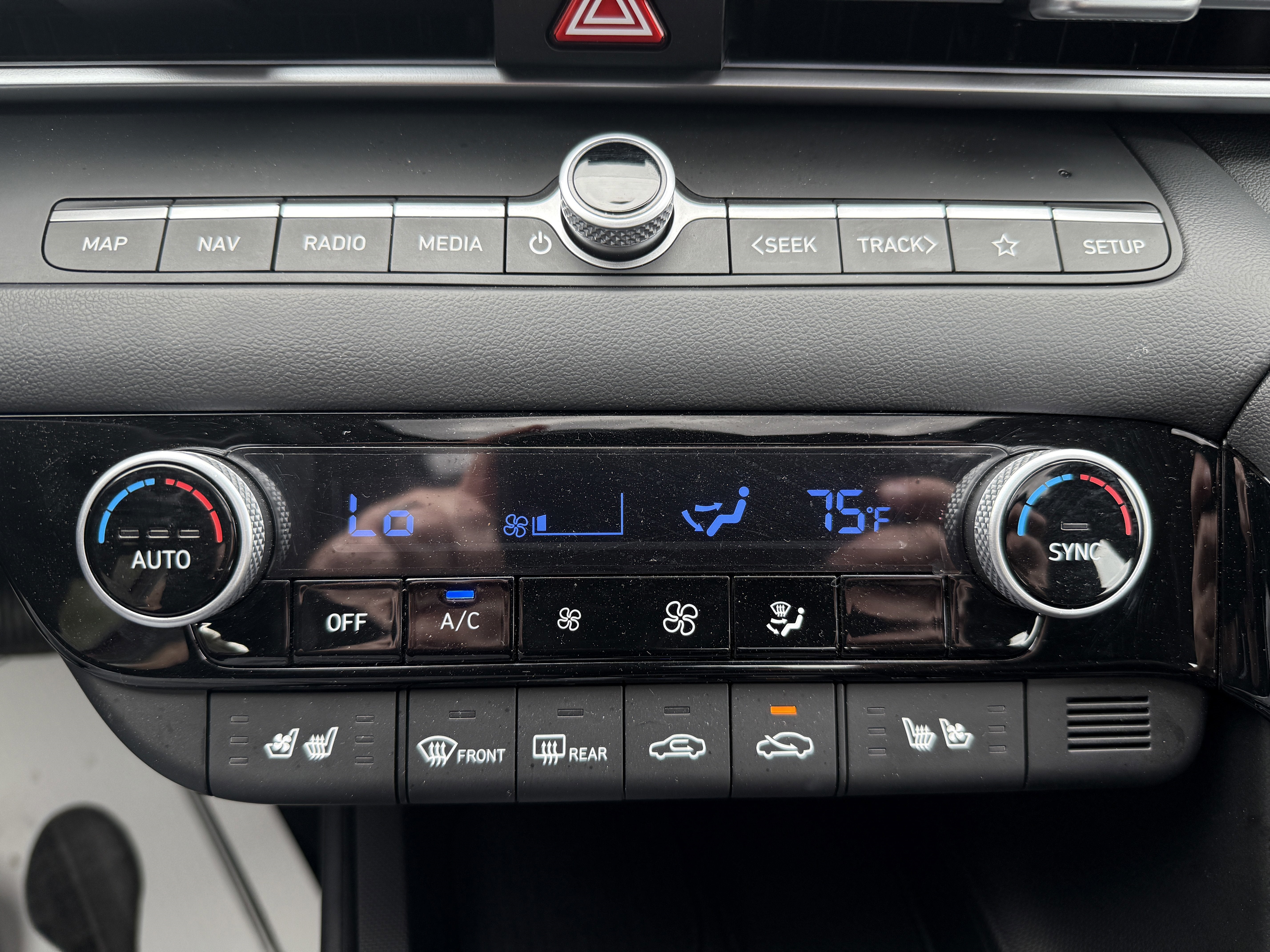 2024 Hyundai Elantra Hybrid Limited