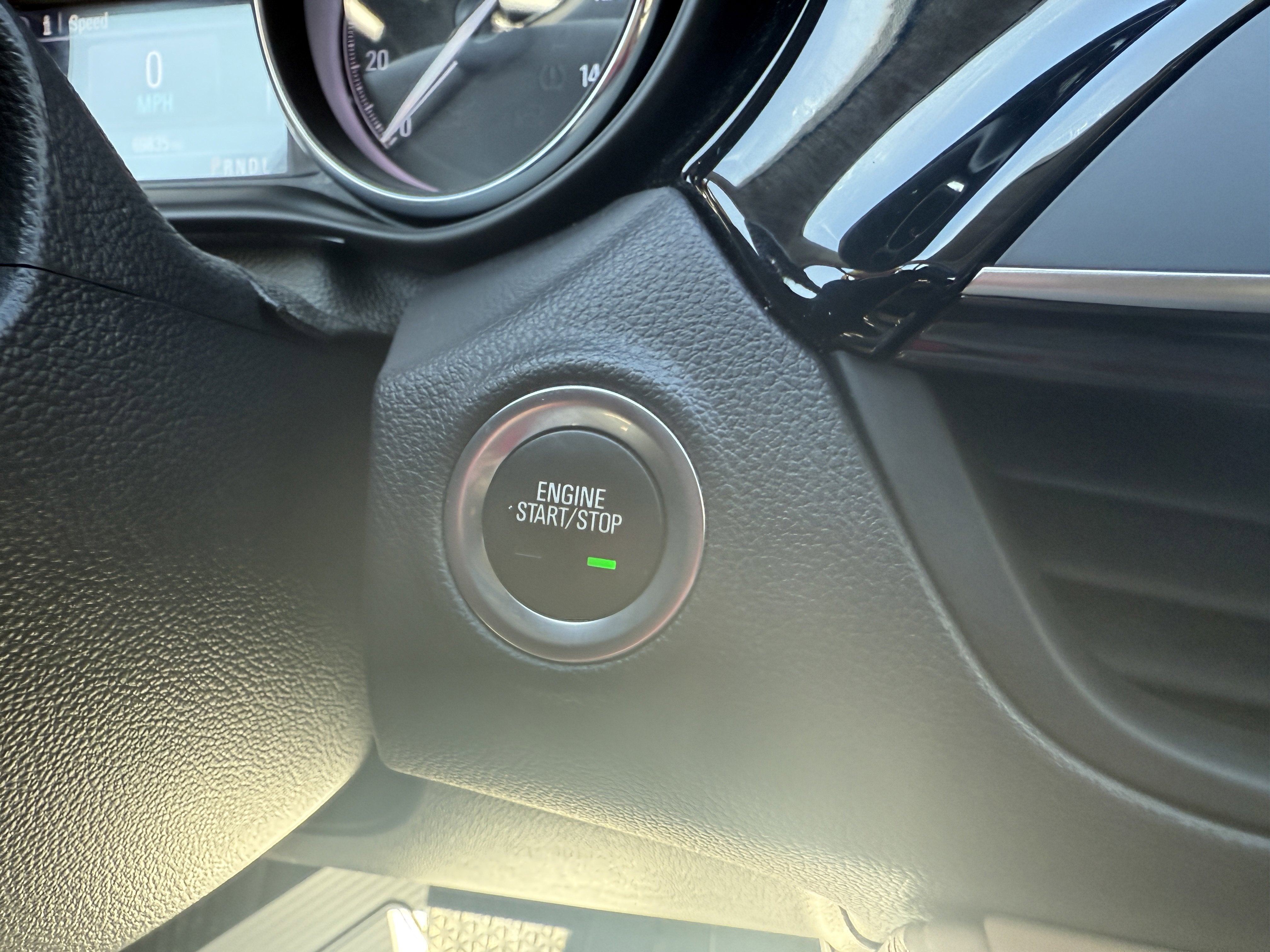 2020 Buick Envision Essence Group