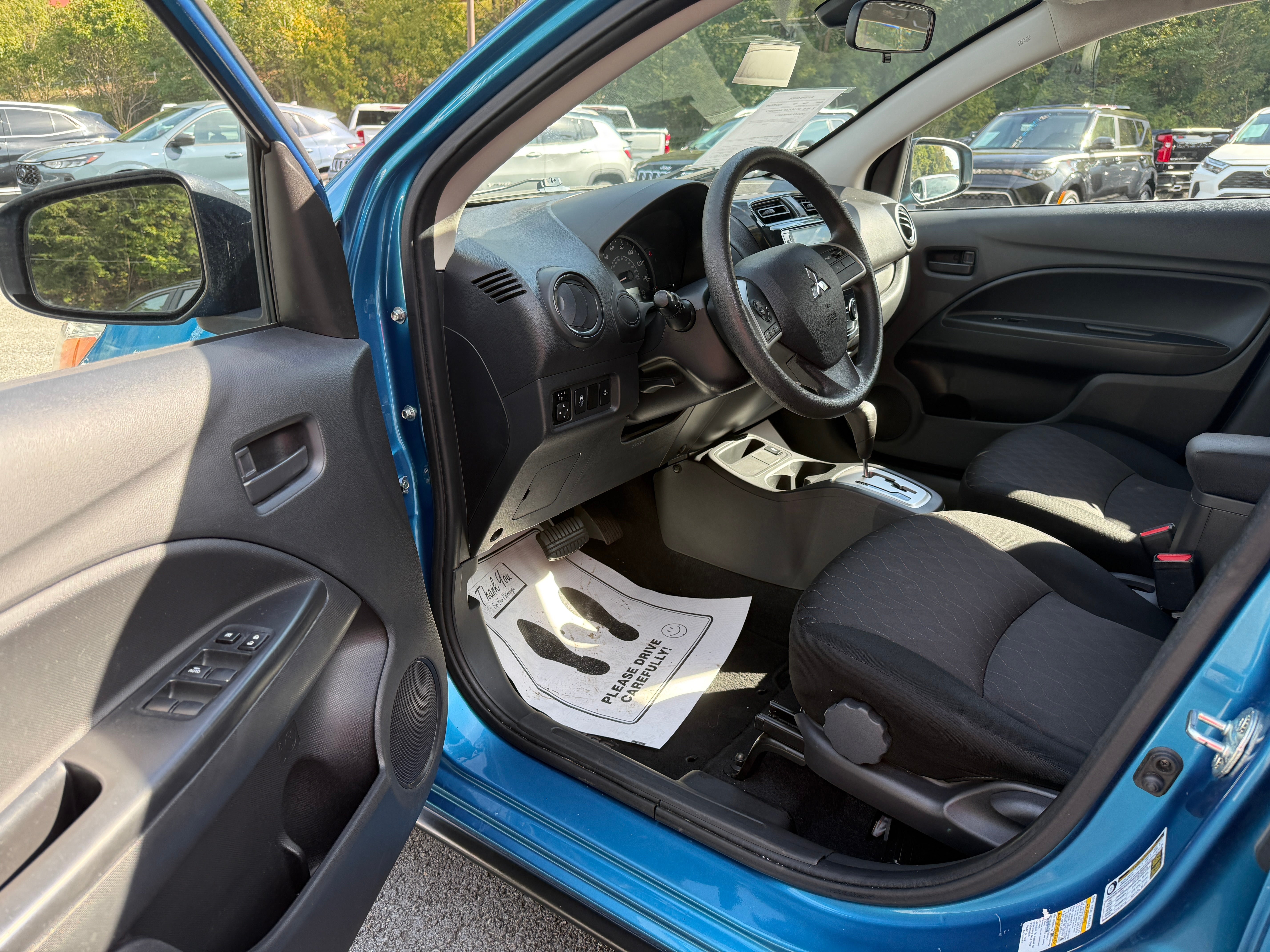 2023 Mitsubishi Mirage ES